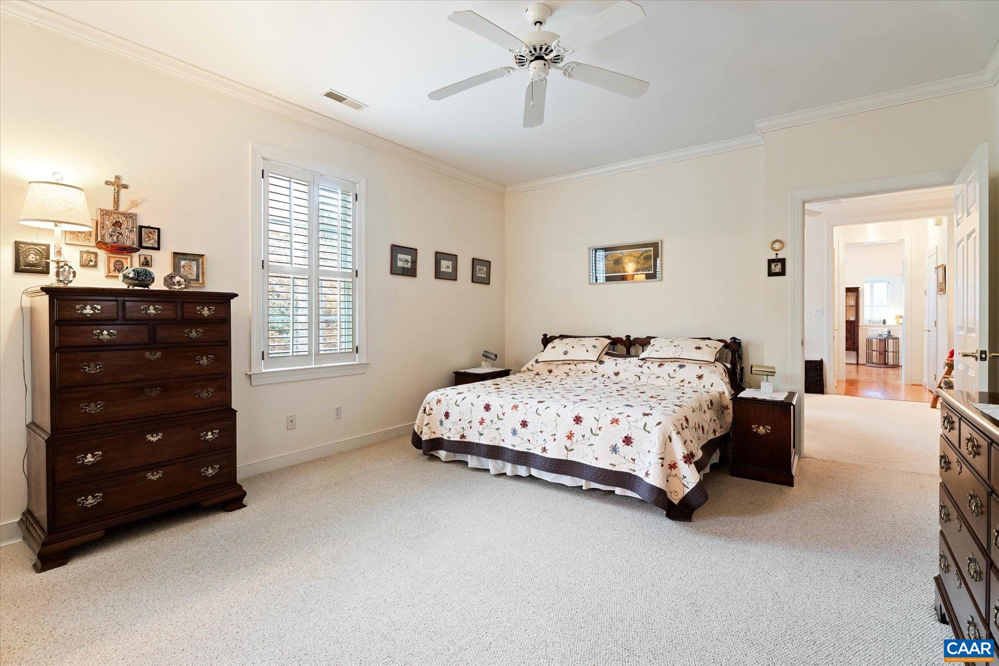 1116 MARION DR