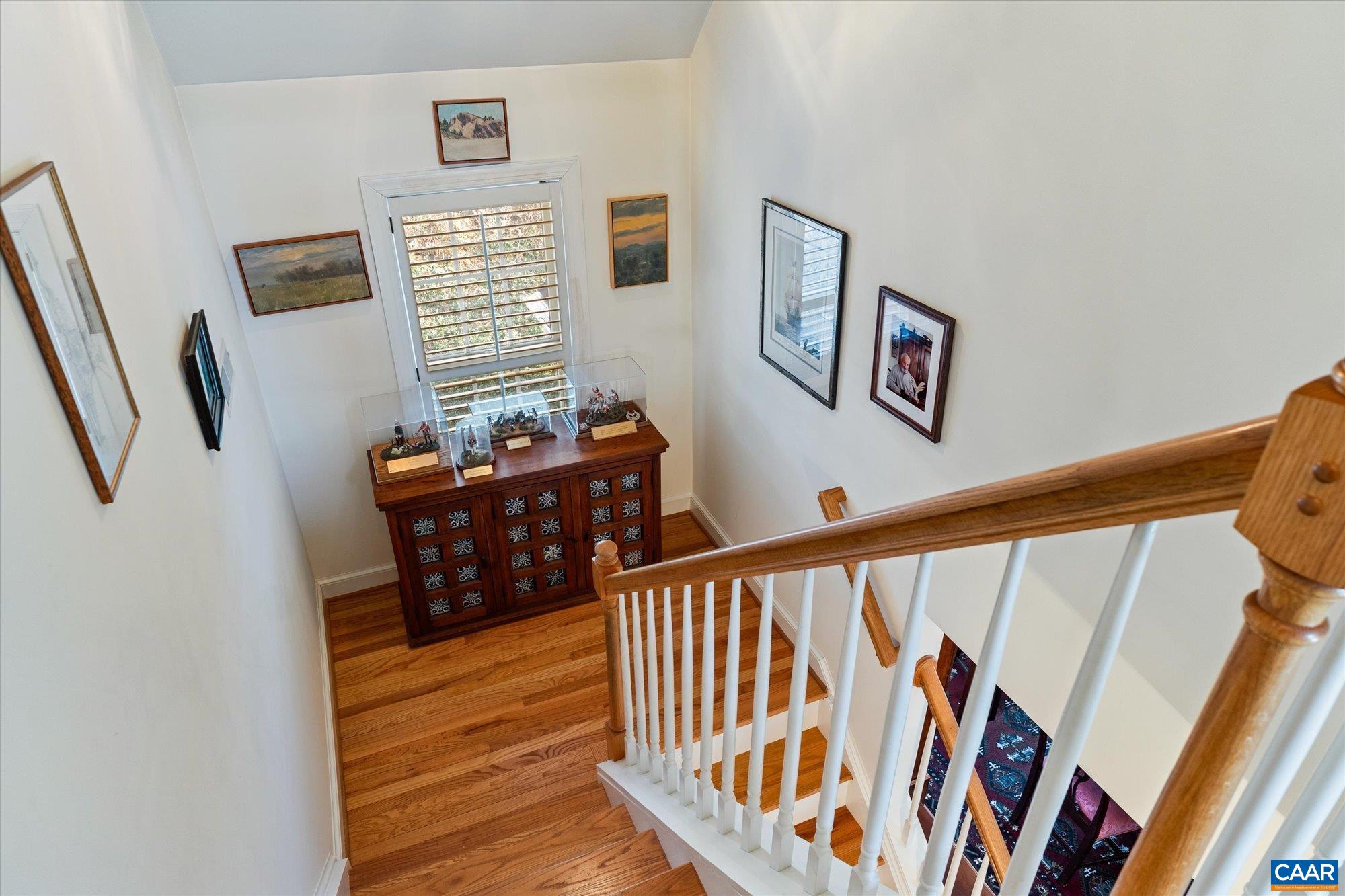 1116 MARION DR