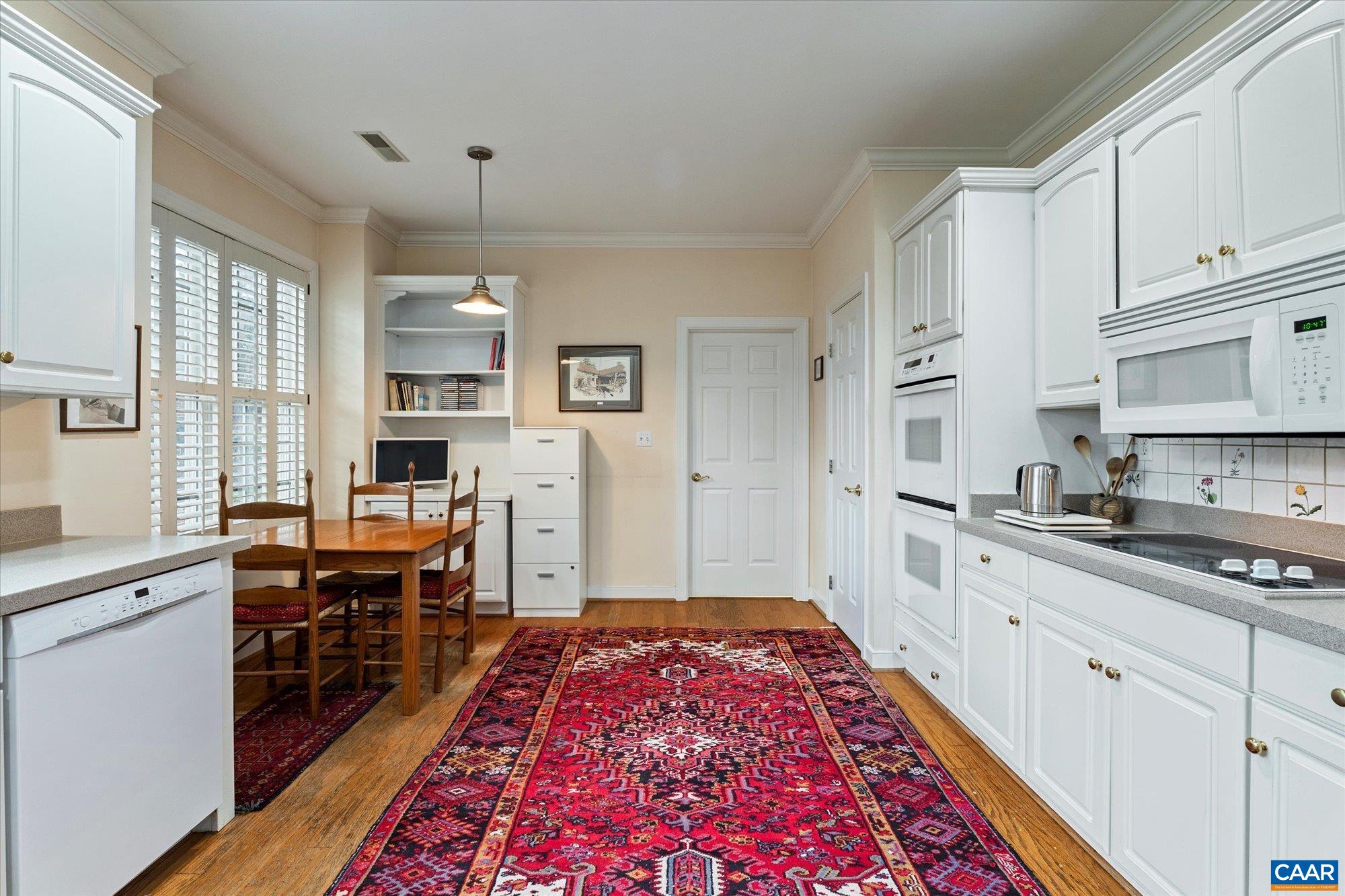 1116 MARION DR