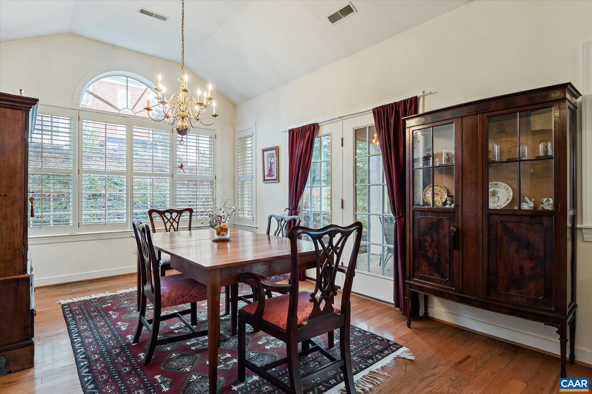 1116 MARION DR