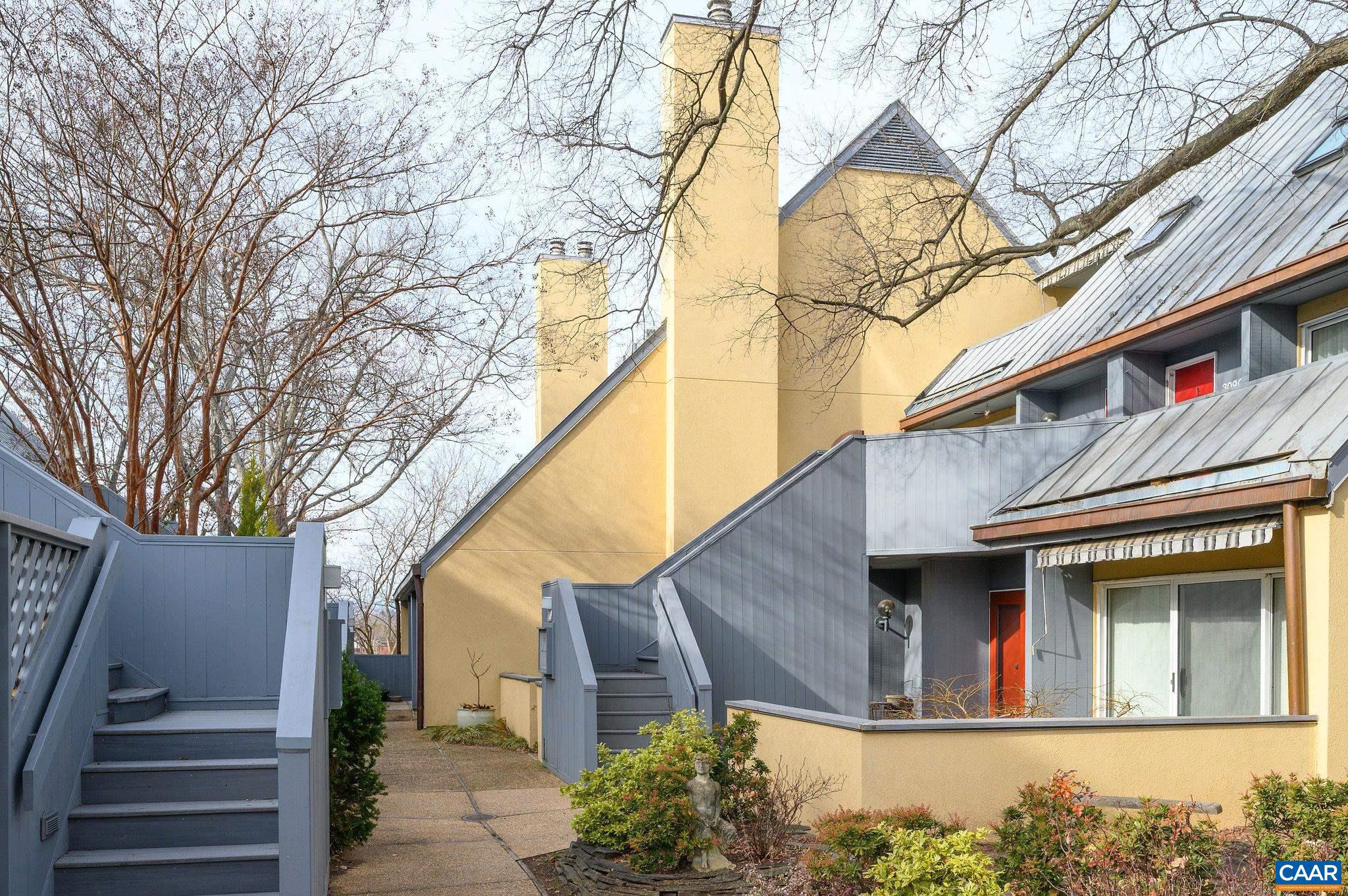 311 NW 2ND ST B