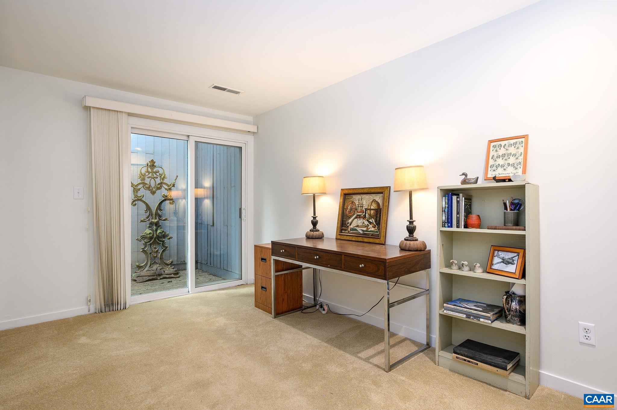 207 NW 2ND ST Unit: D