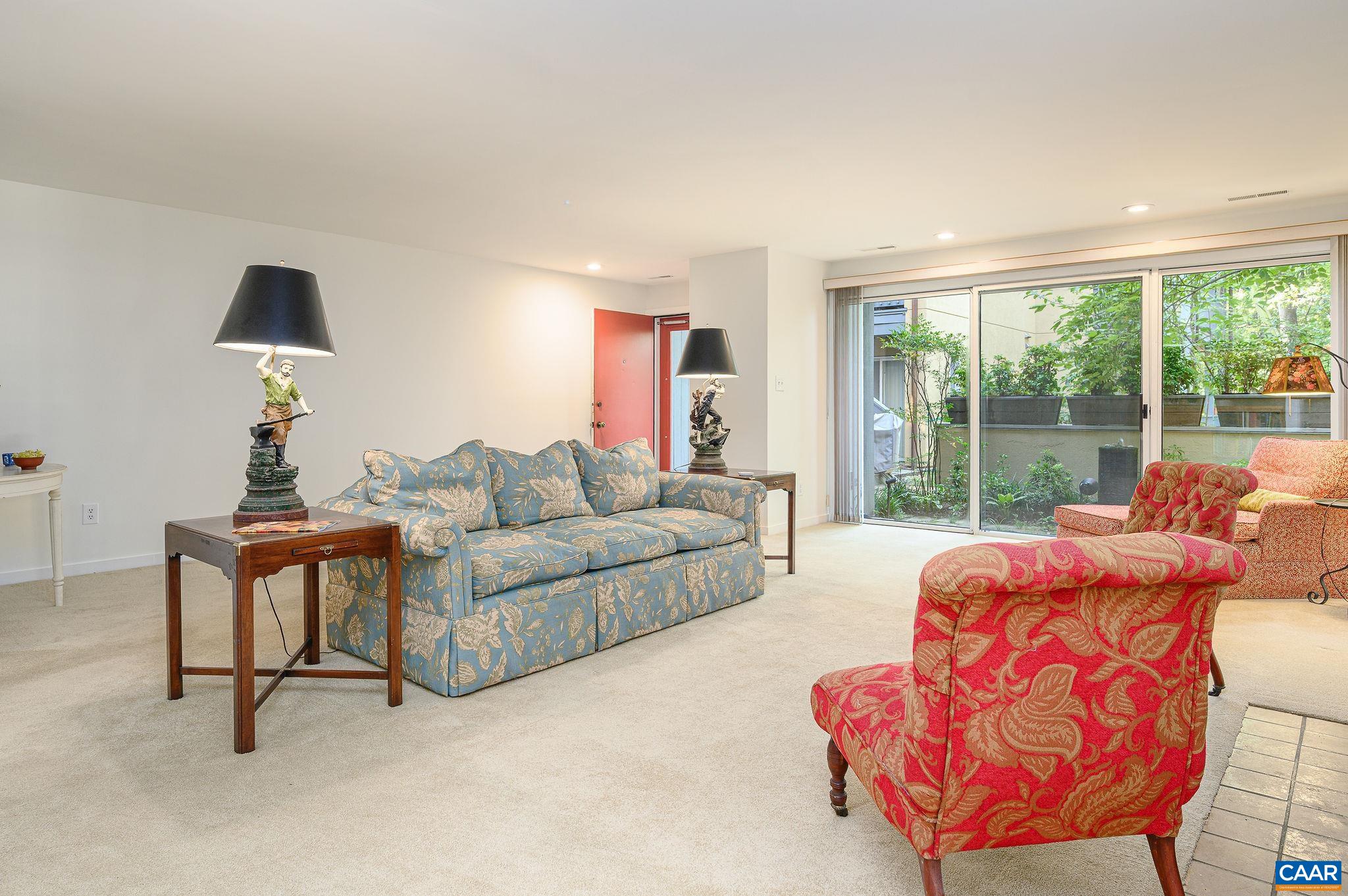 207 NW 2ND ST Unit: D