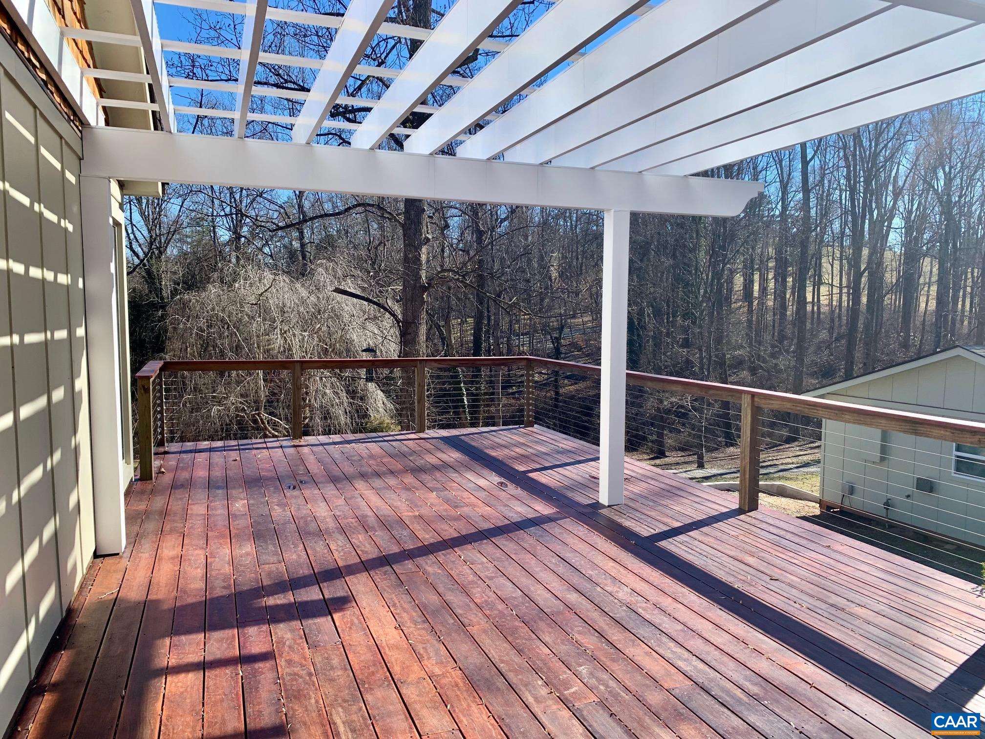 652 IVY HL