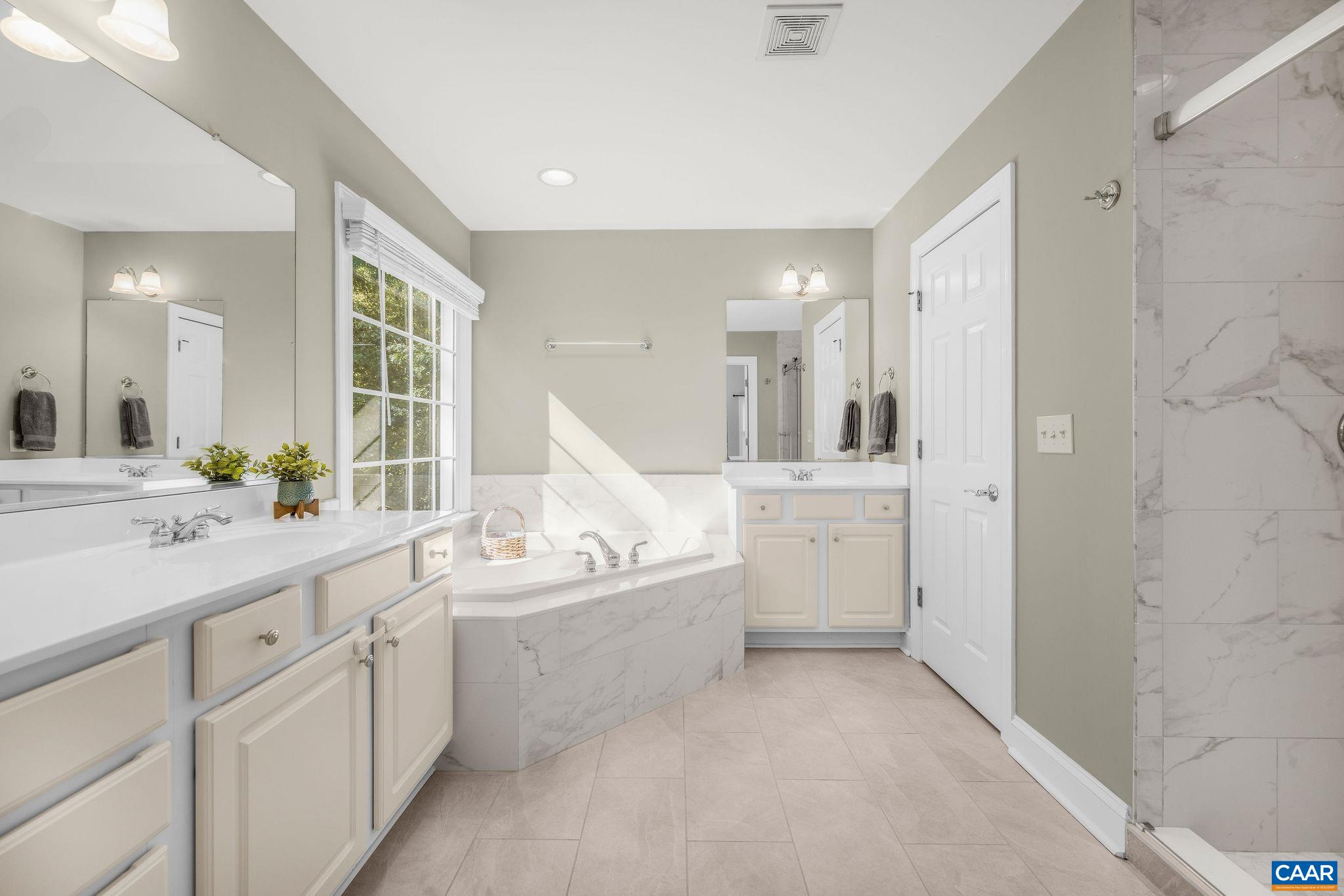 1719 MONET HILL