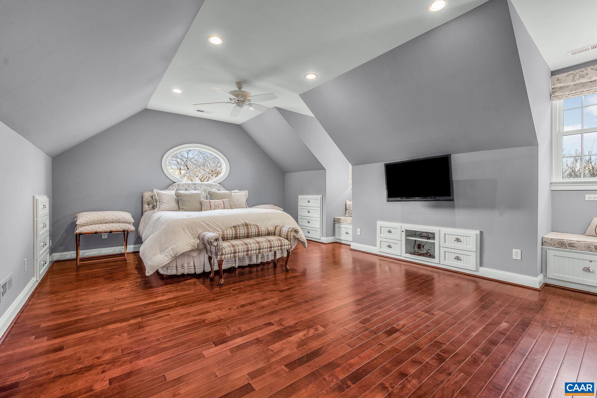 3141 Darby Rd