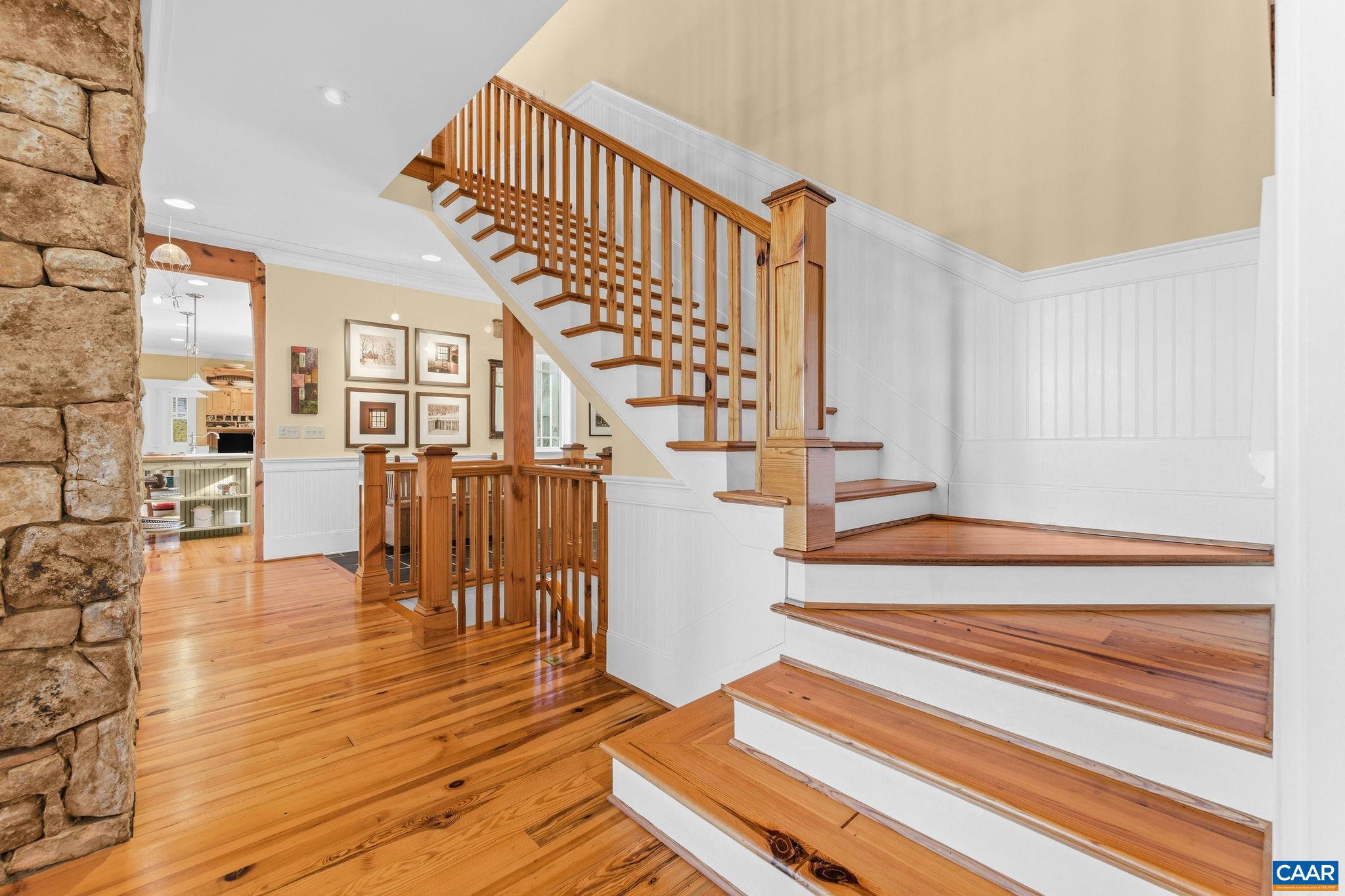 3135 ROCKS FARM CT