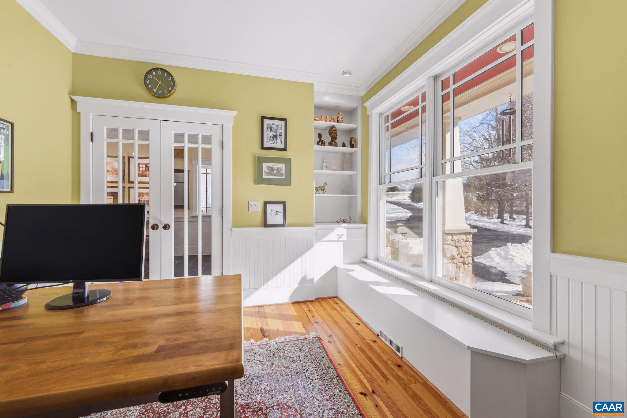 3135 ROCKS FARM CT