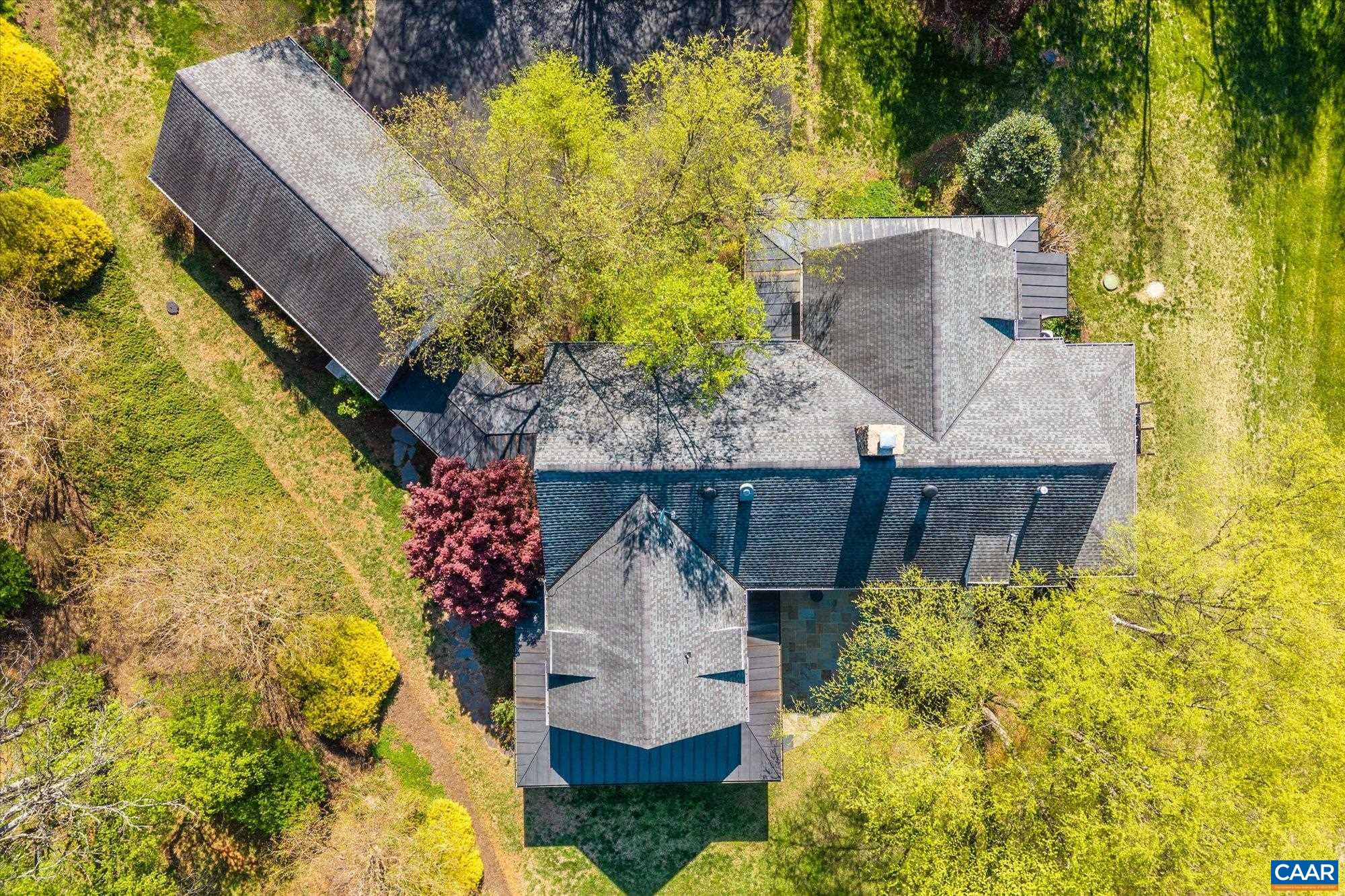 3135 ROCKS FARM CT