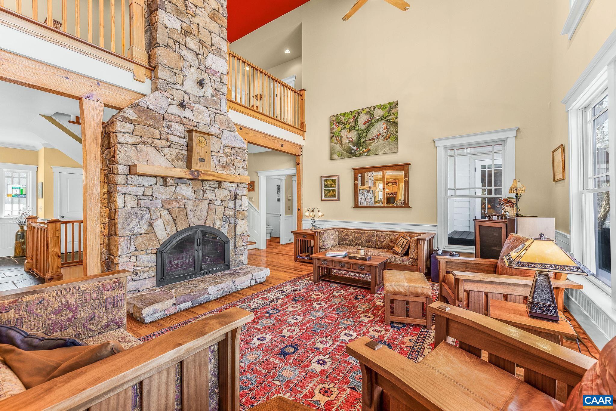 3135 ROCKS FARM CT