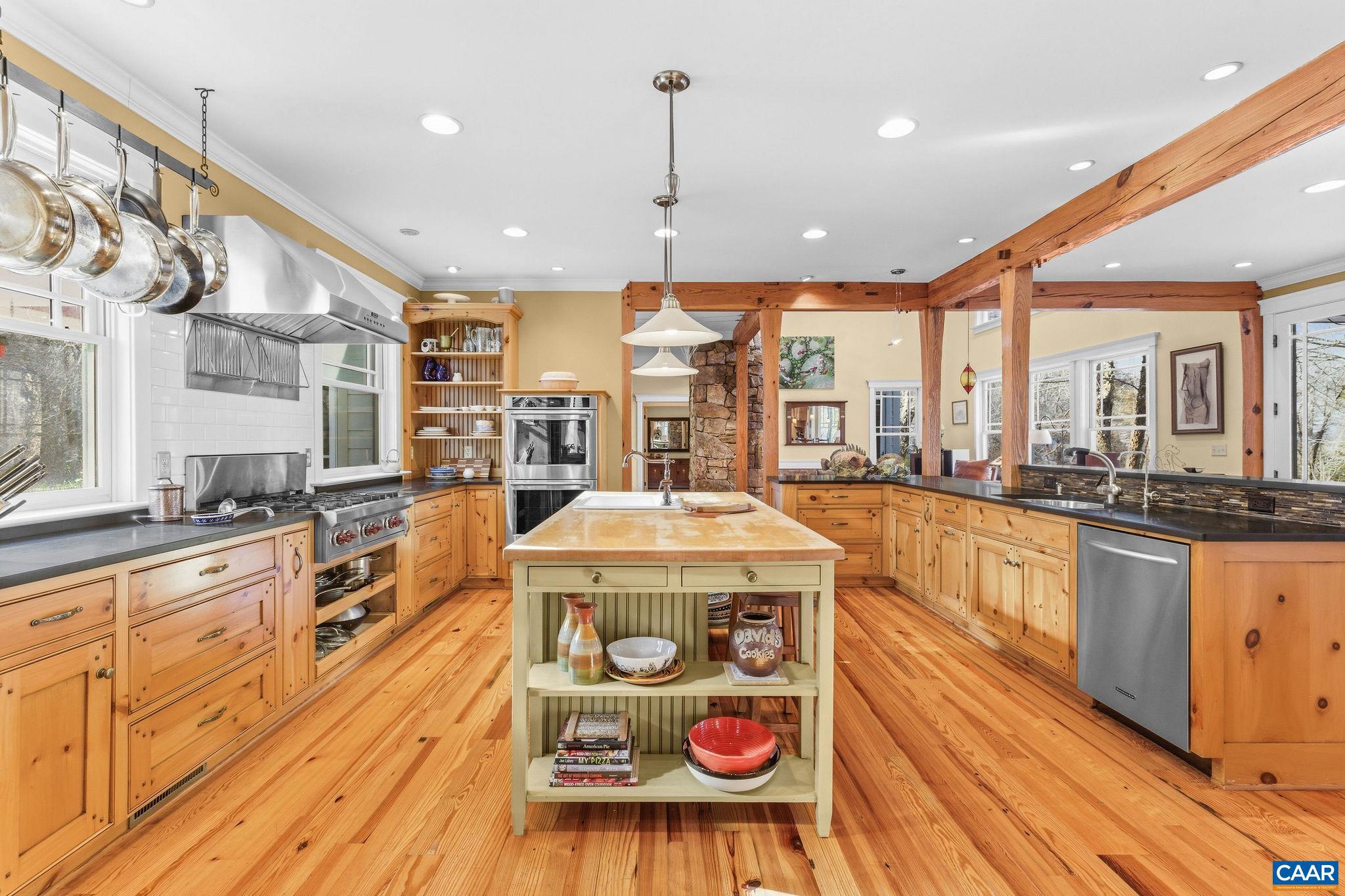 3135 ROCKS FARM CT