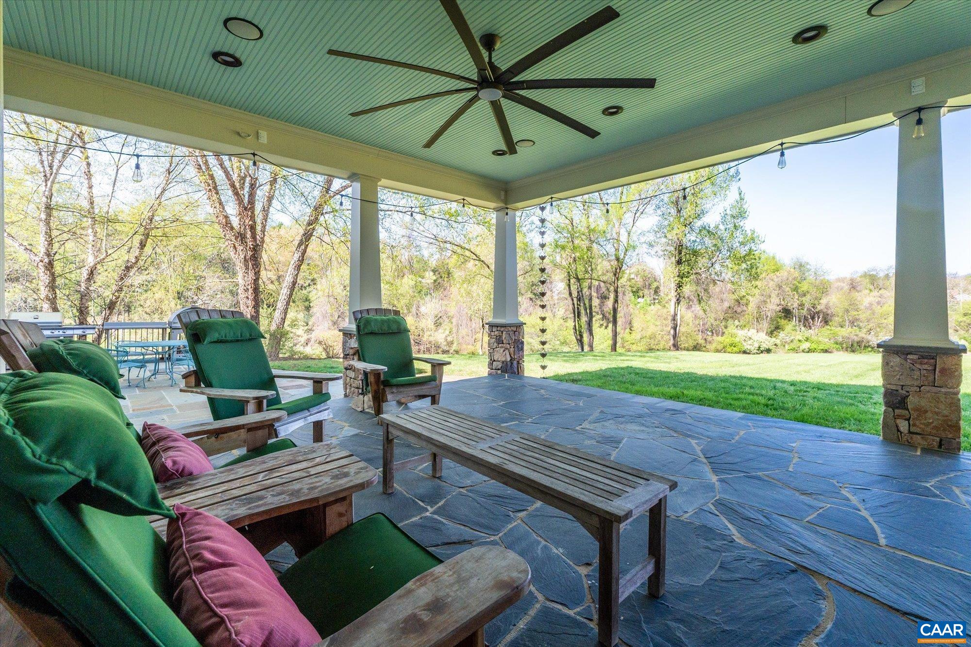 3135 ROCKS FARM CT