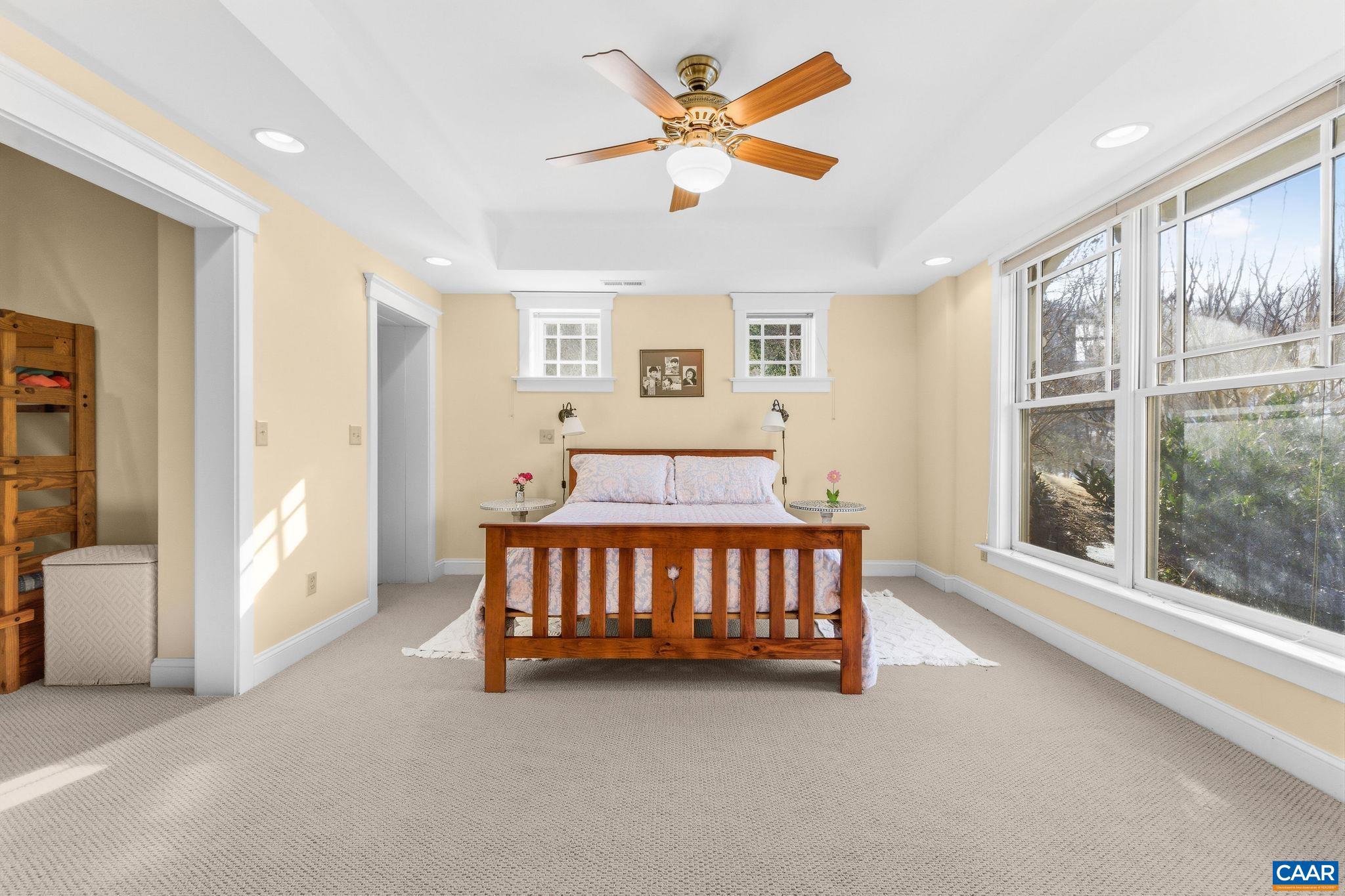 3135 ROCKS FARM CT