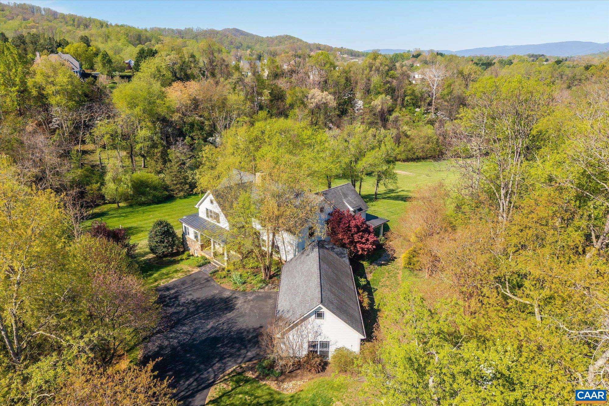 3135 ROCKS FARM CT