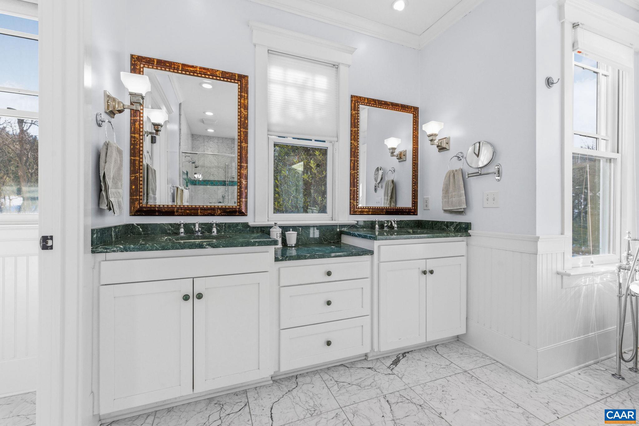 3135 ROCKS FARM CT