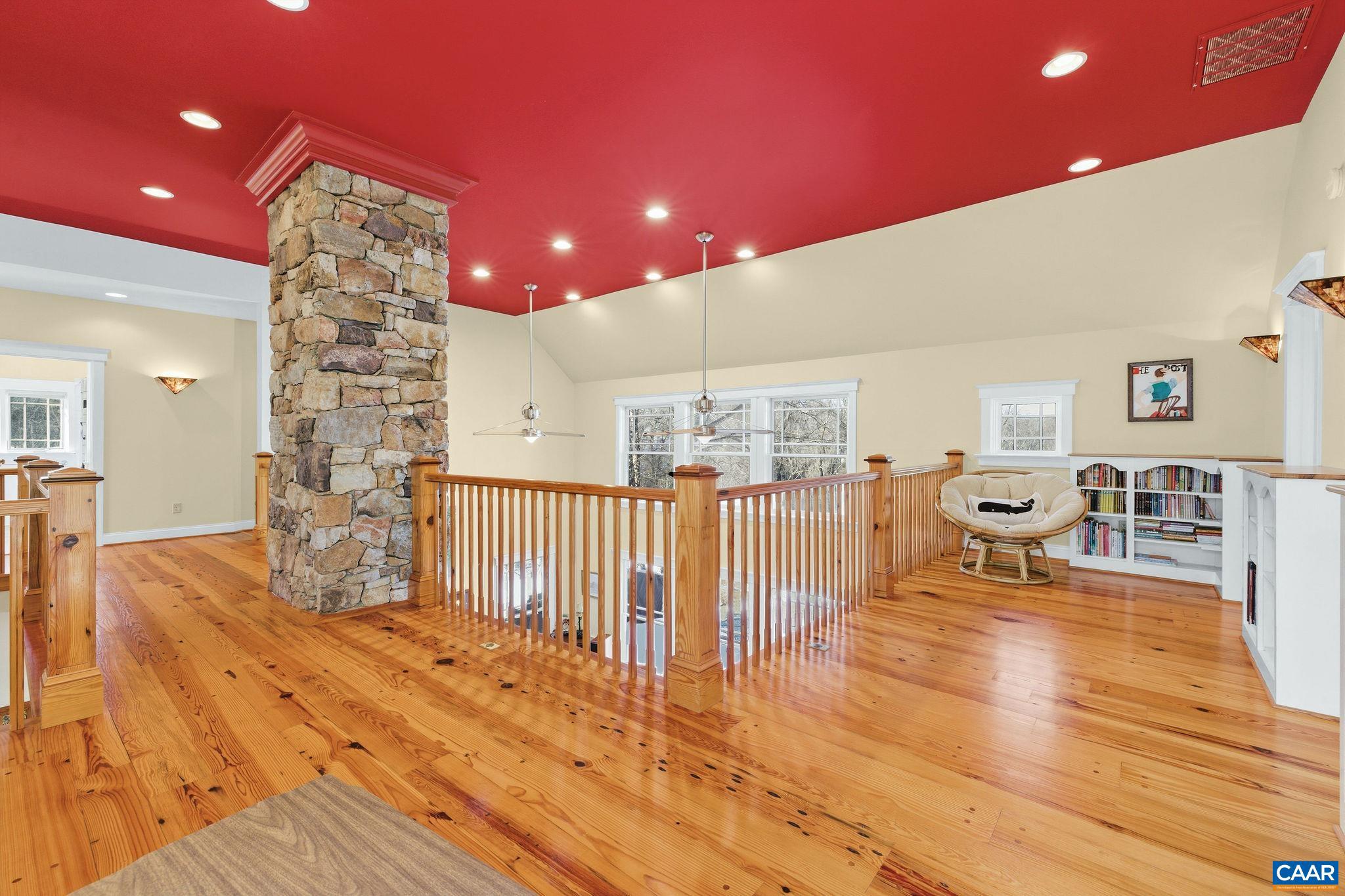 3135 ROCKS FARM CT