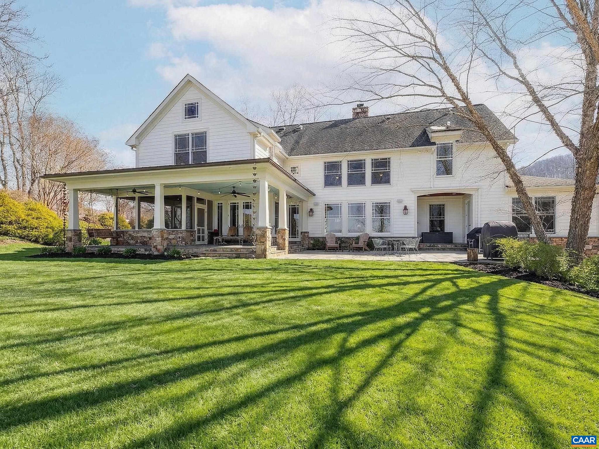3135 ROCKS FARM CT