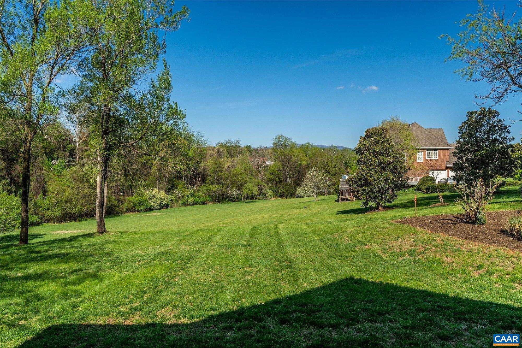 3135 ROCKS FARM CT