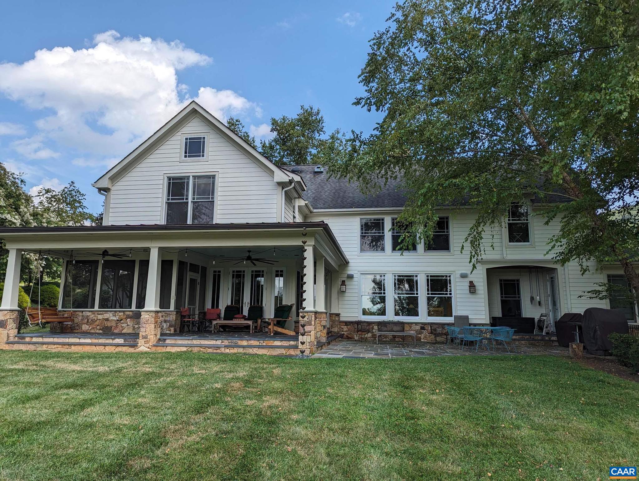 3135 ROCKS FARM CT