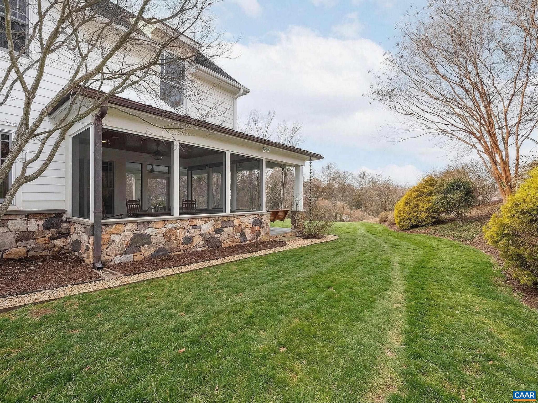 3135 ROCKS FARM CT
