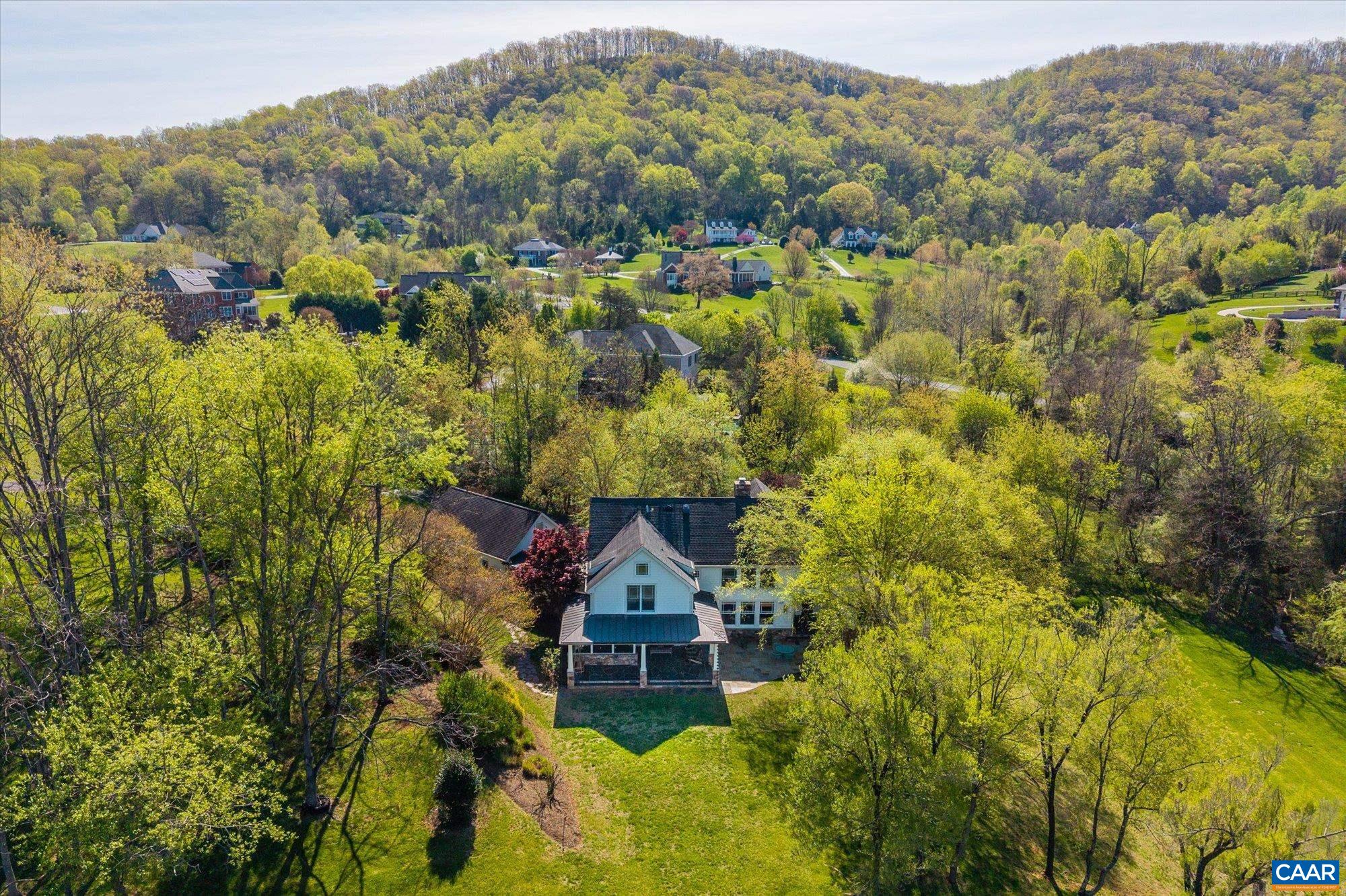 3135 ROCKS FARM CT
