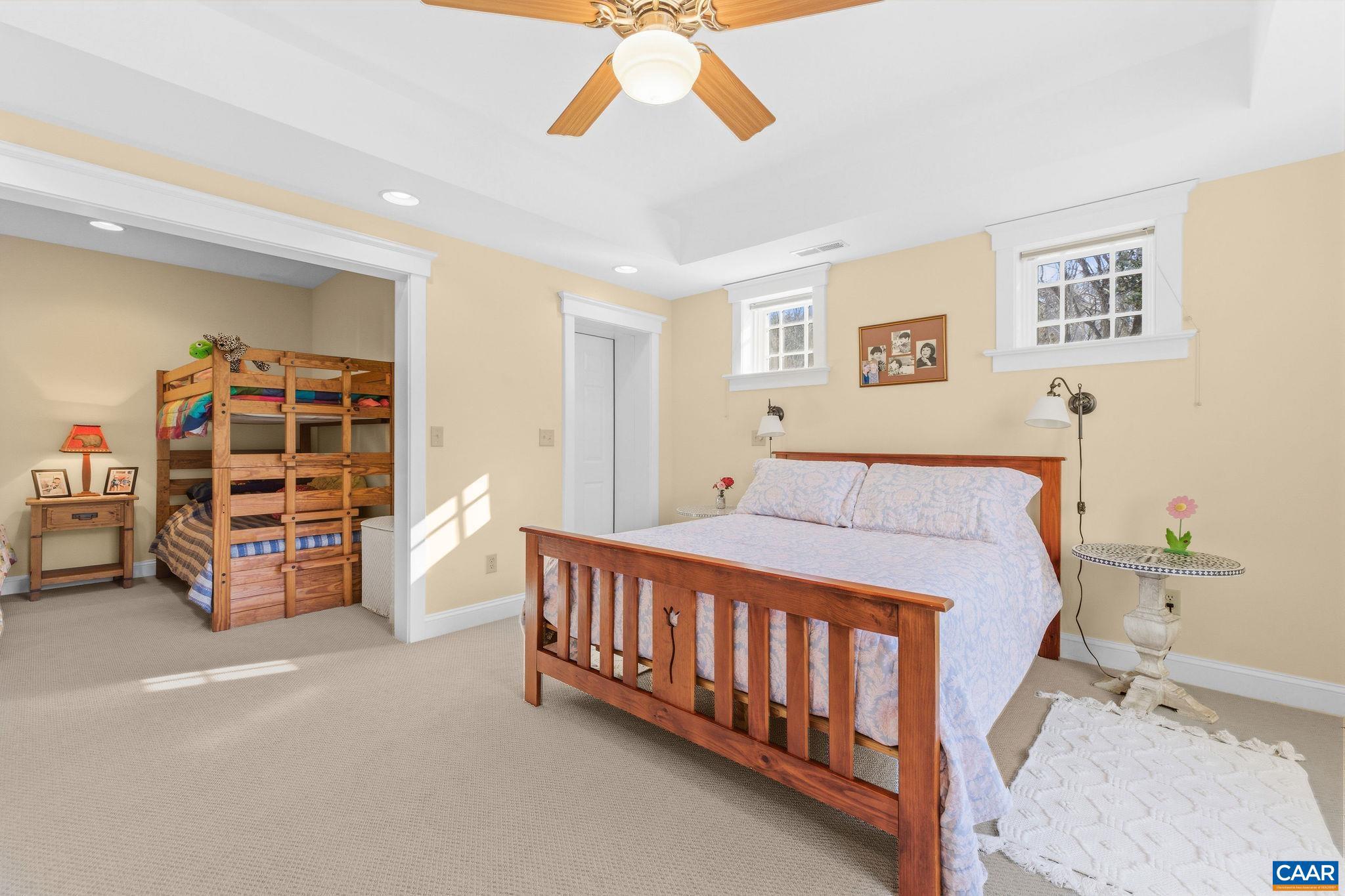 3135 ROCKS FARM CT