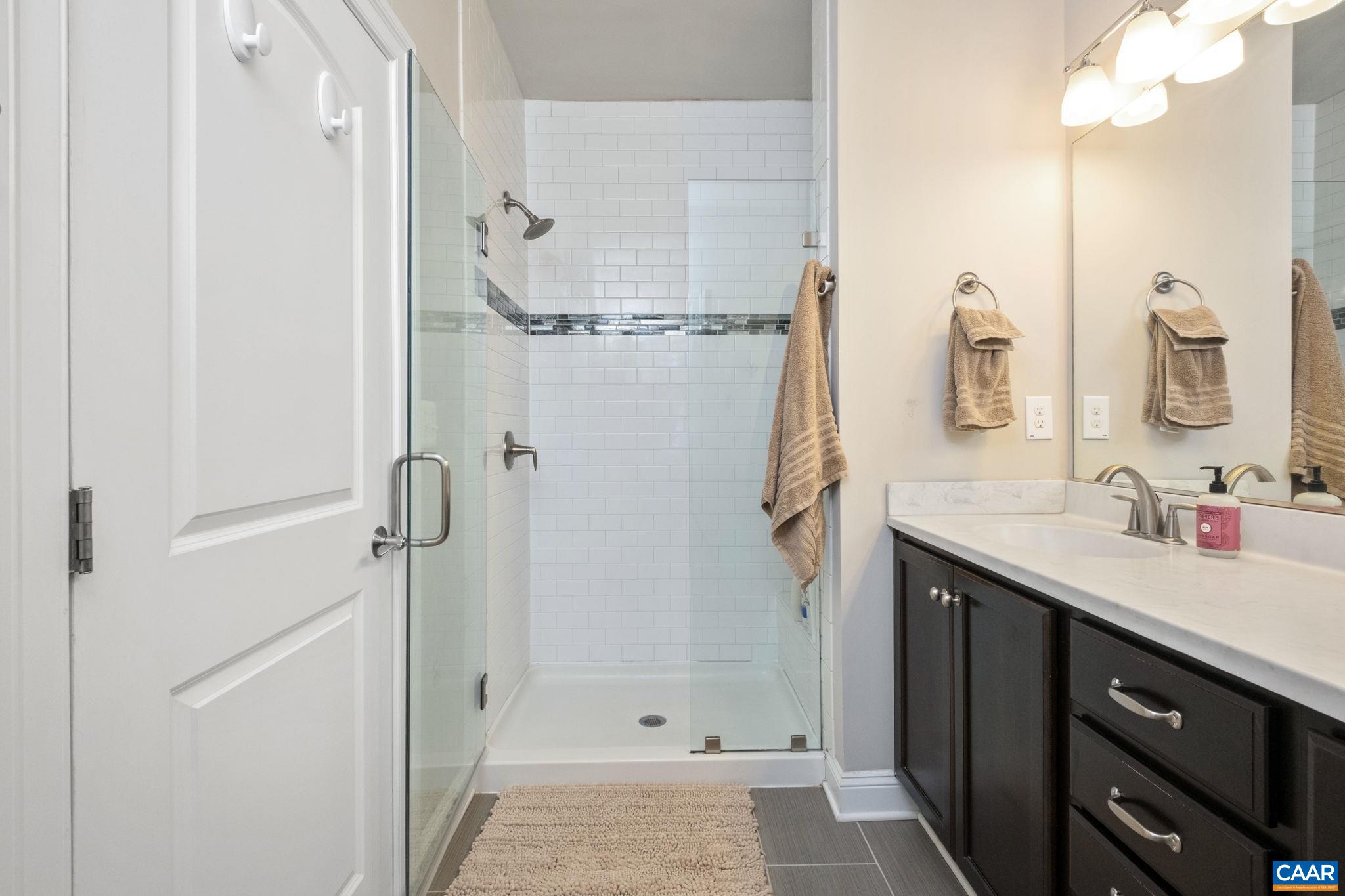 2138 AVINITY LOOP