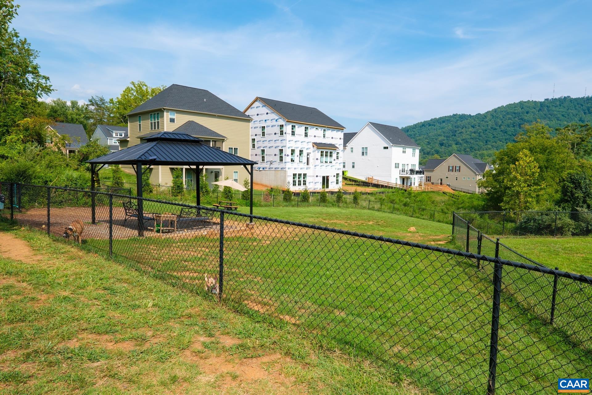 2138 AVINITY LOOP
