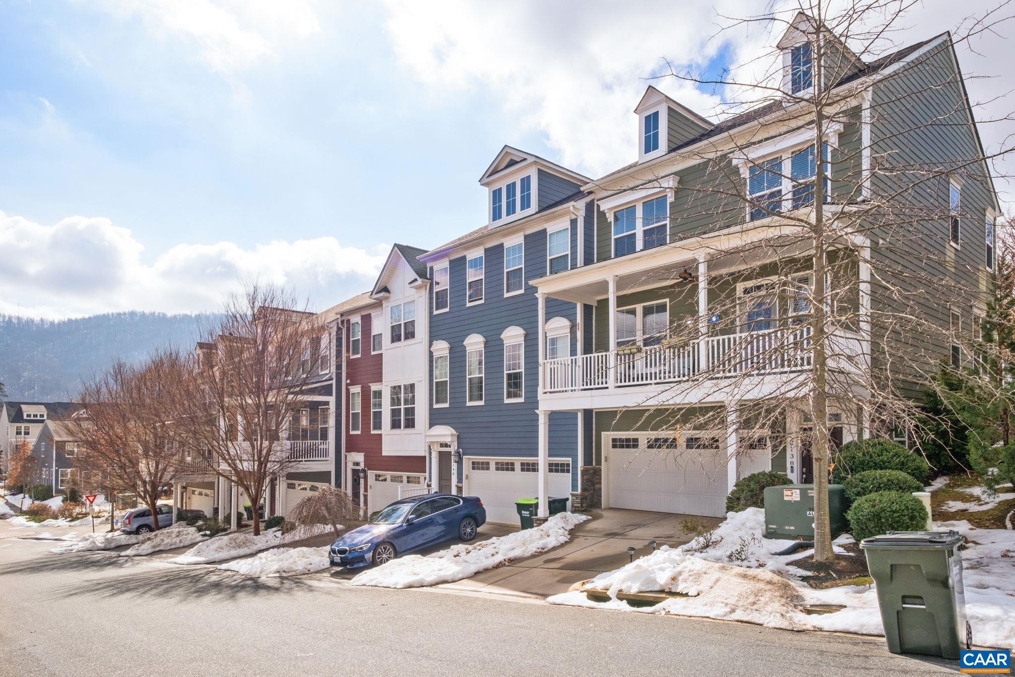 2138 AVINITY LOOP