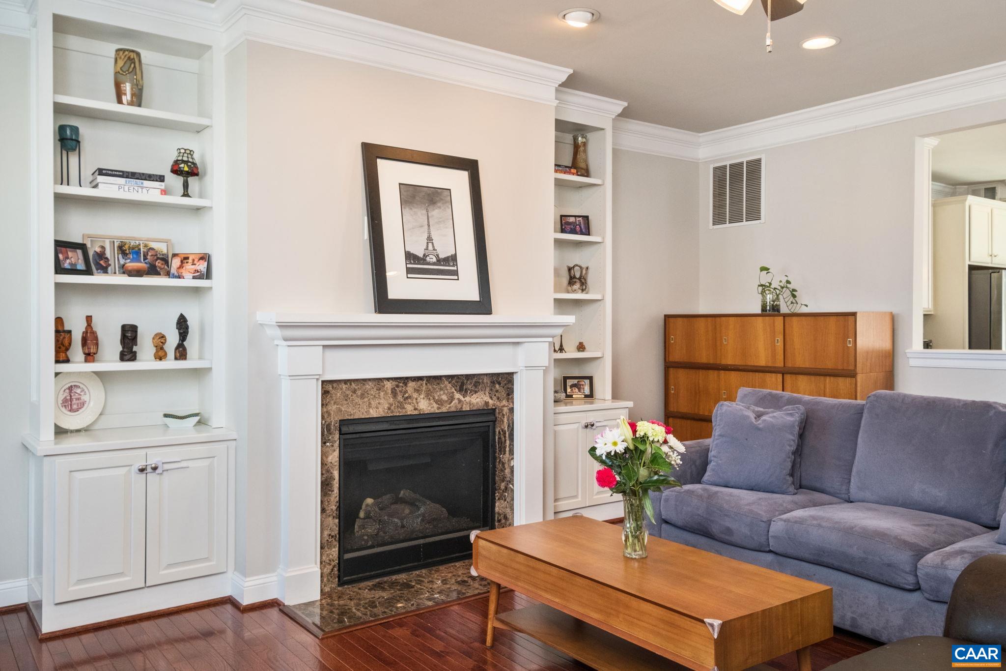 2138 AVINITY LOOP