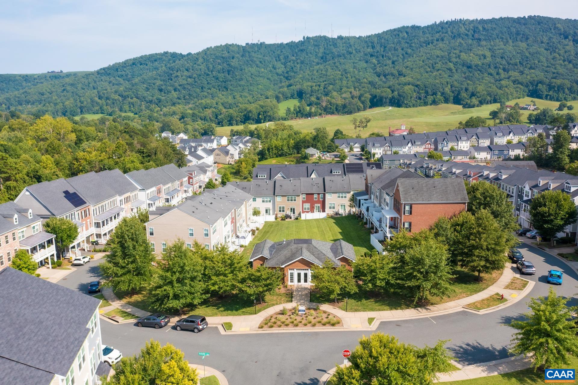 2138 AVINITY LOOP