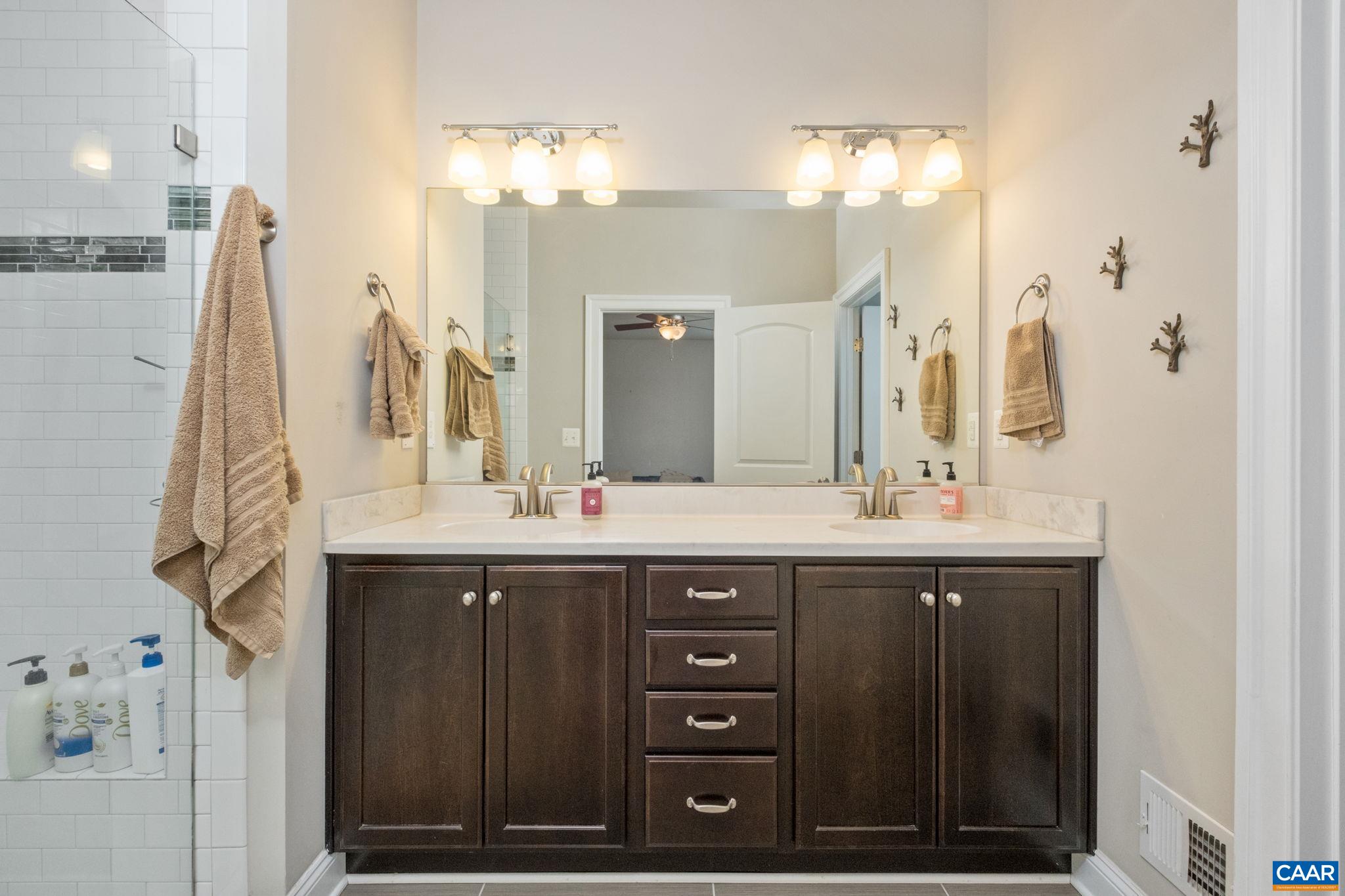 2138 AVINITY LOOP