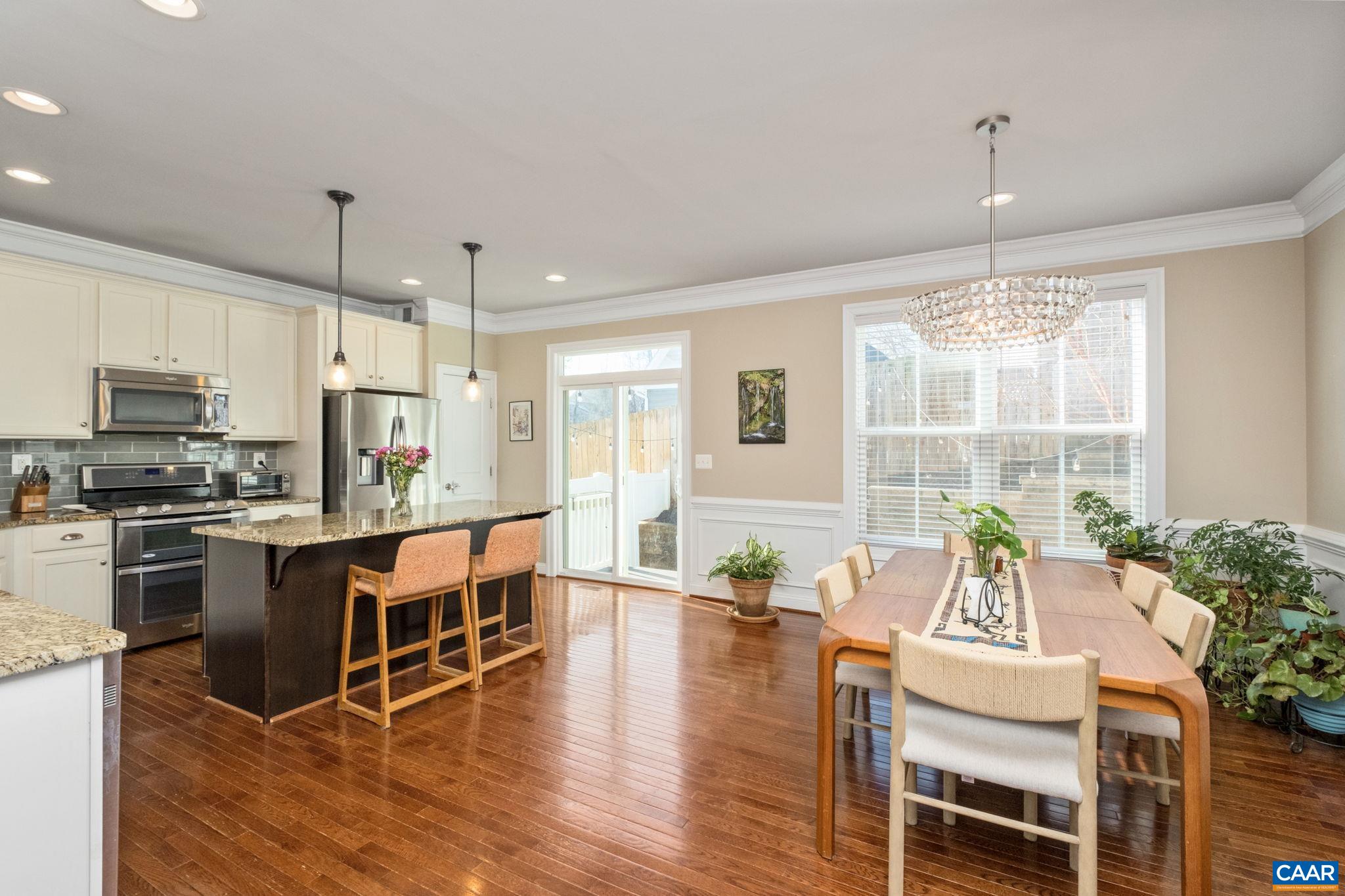 2138 AVINITY LOOP