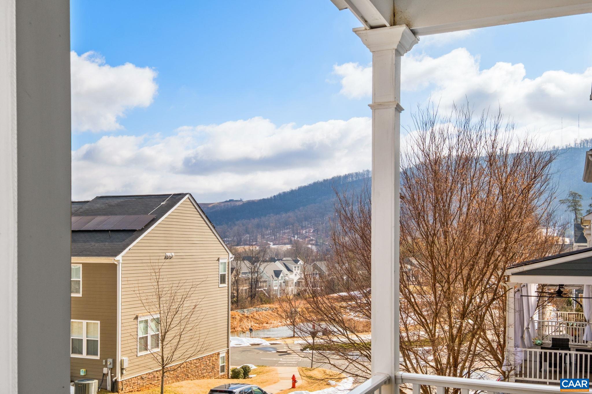 2138 AVINITY LOOP
