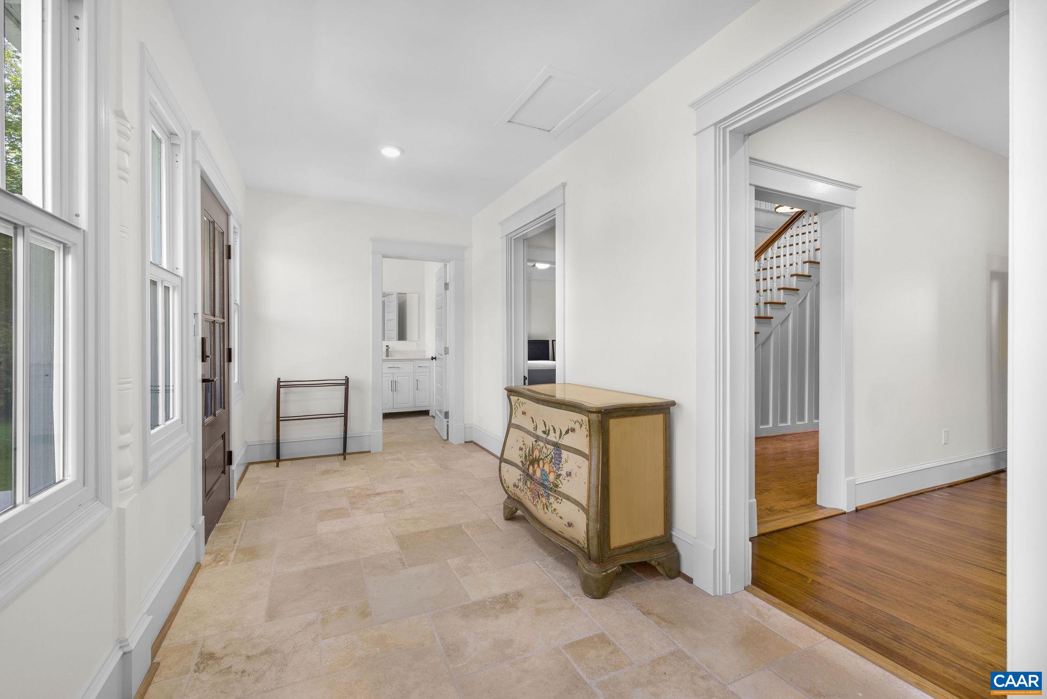 5321 RIVER RD