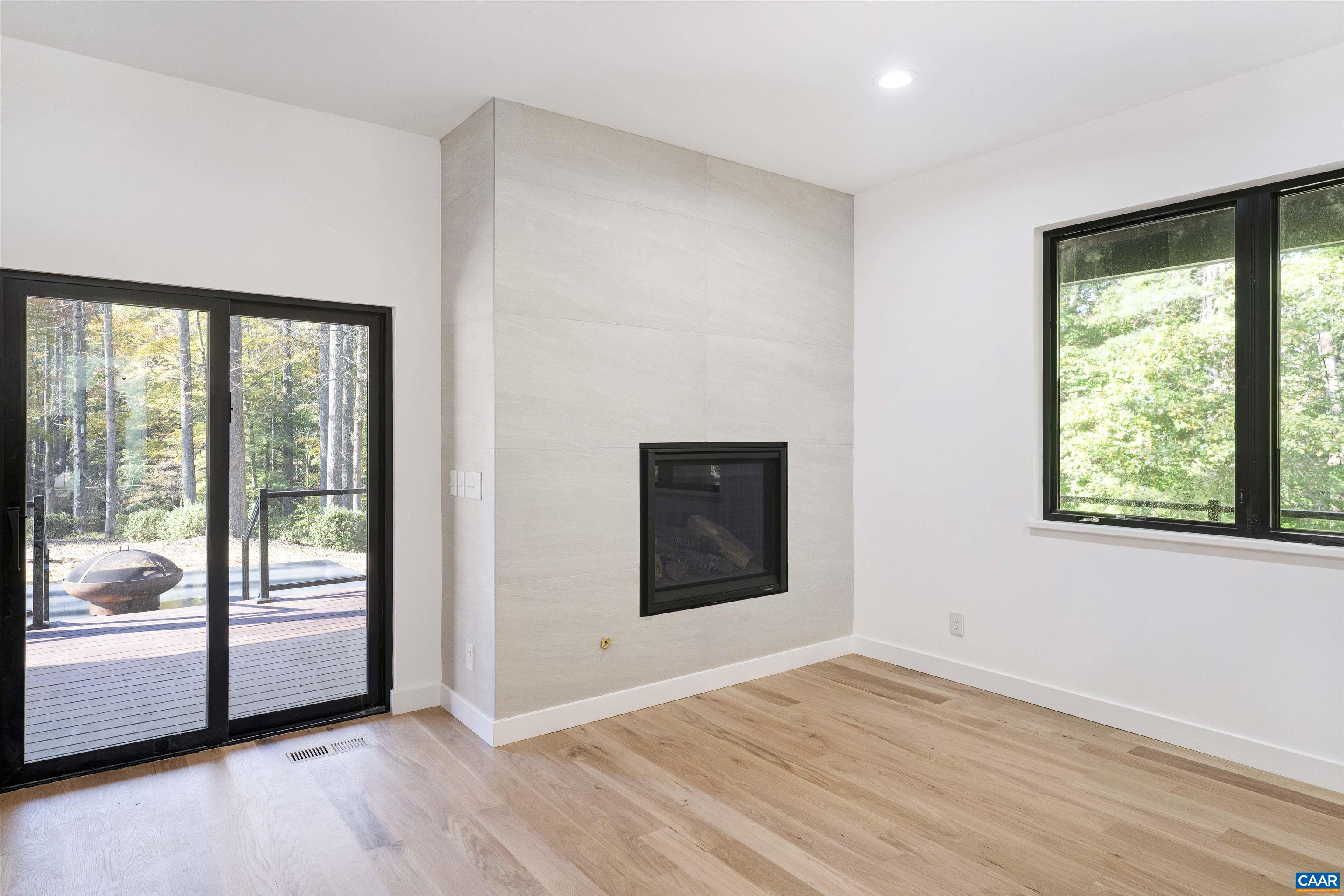 2482 SCHELFORD FARM RD
