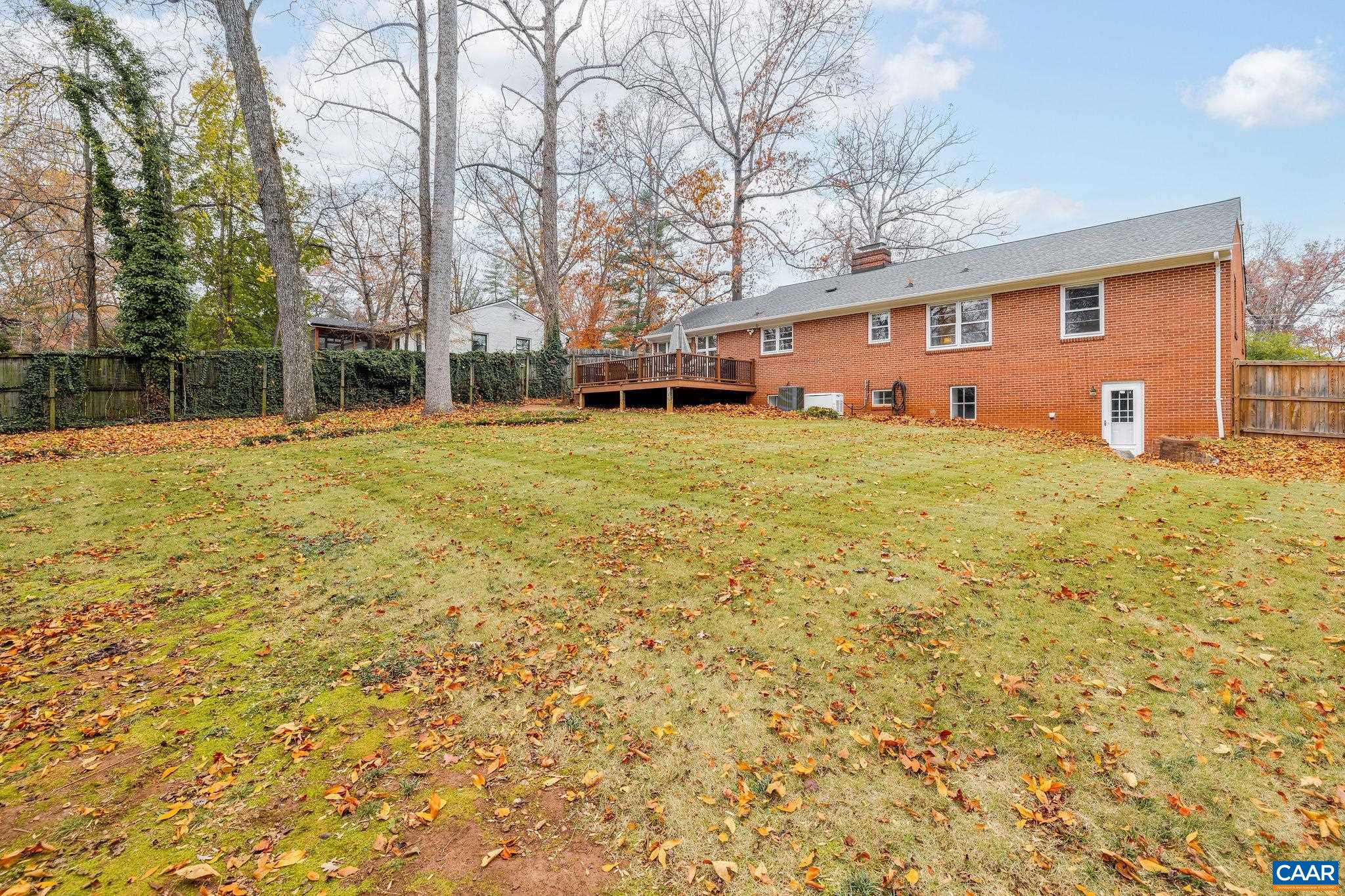 1822 MEADOWBROOK HEIGHTS RD