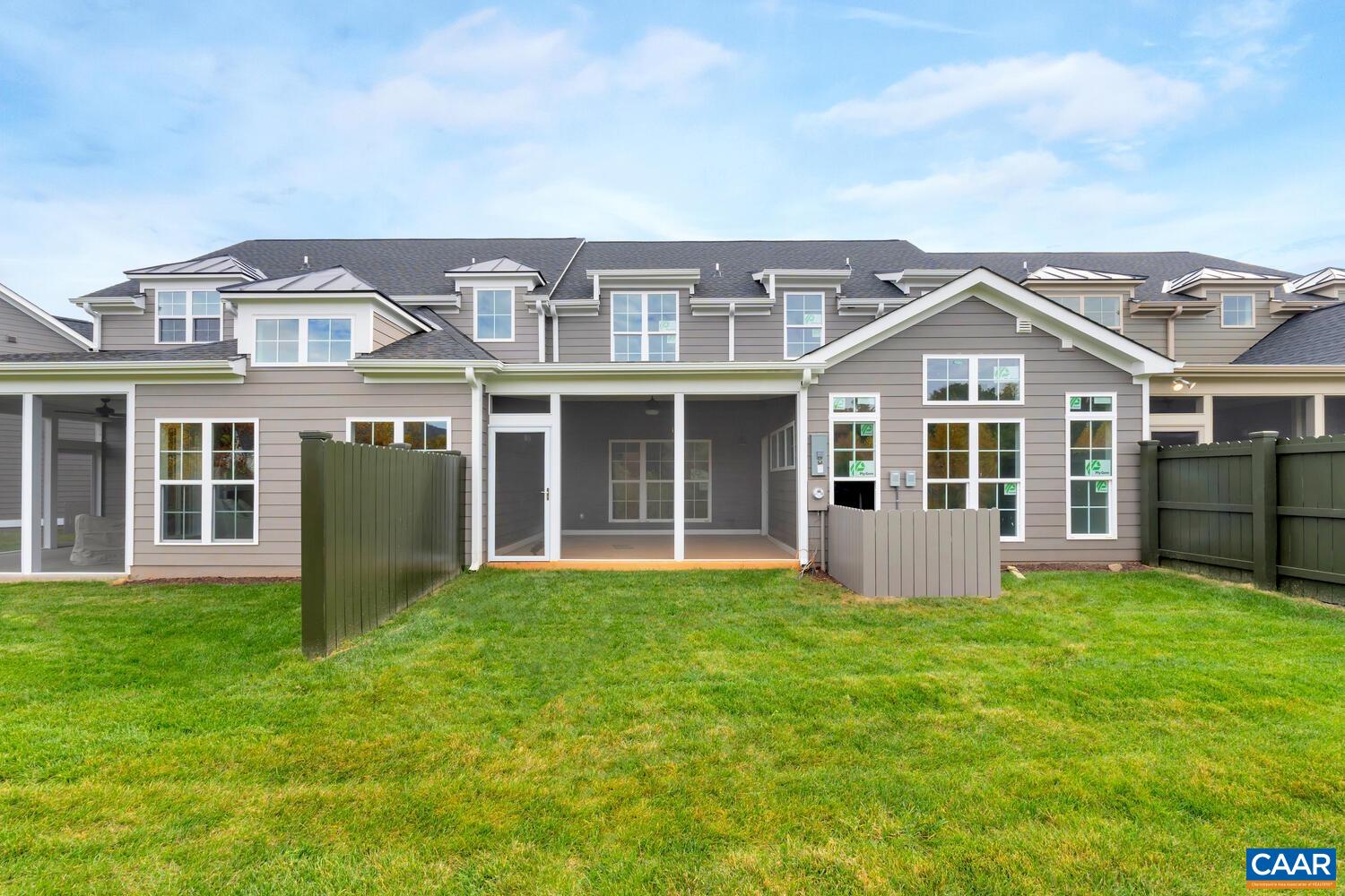 1257 FARROW DR