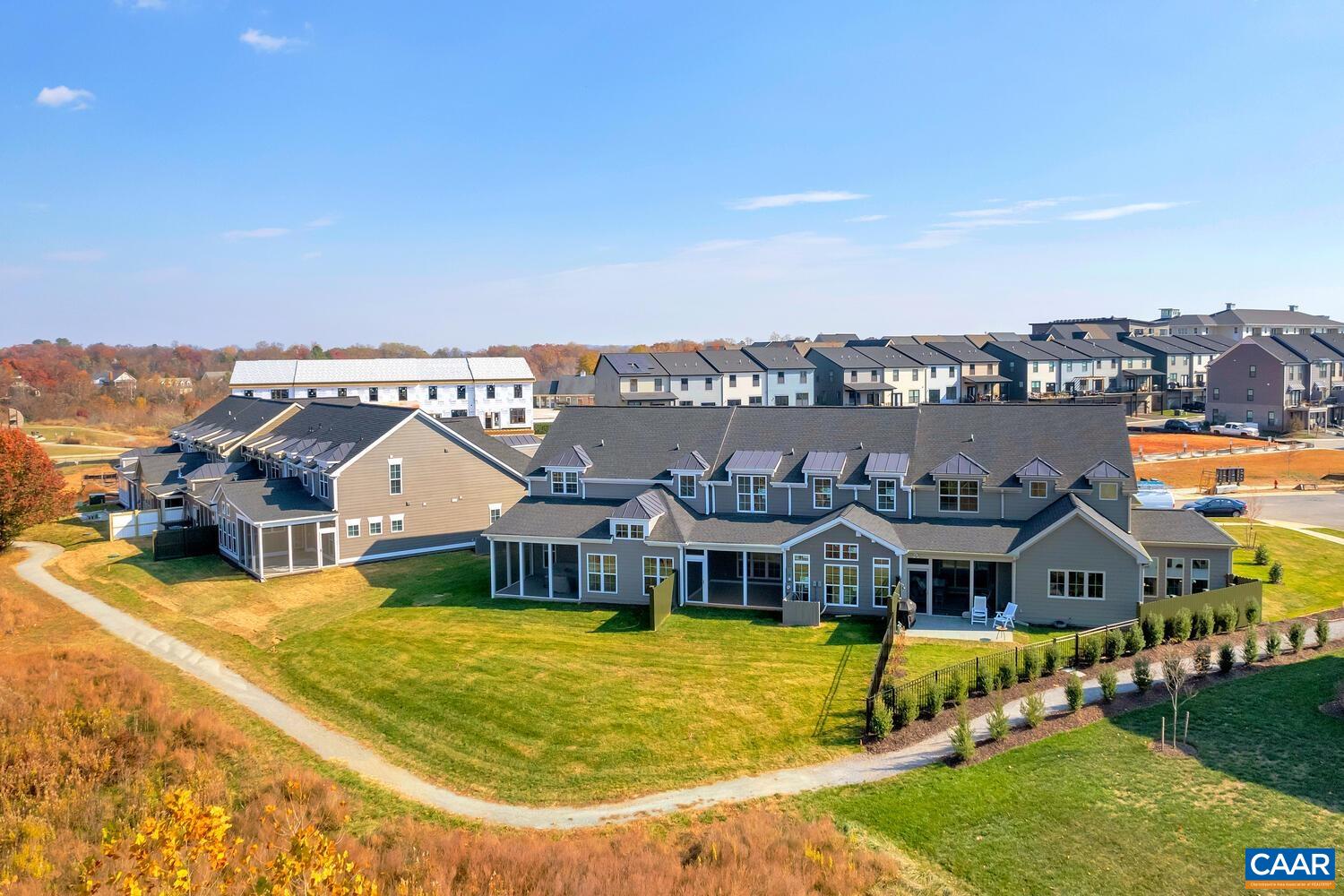 1257 FARROW DR