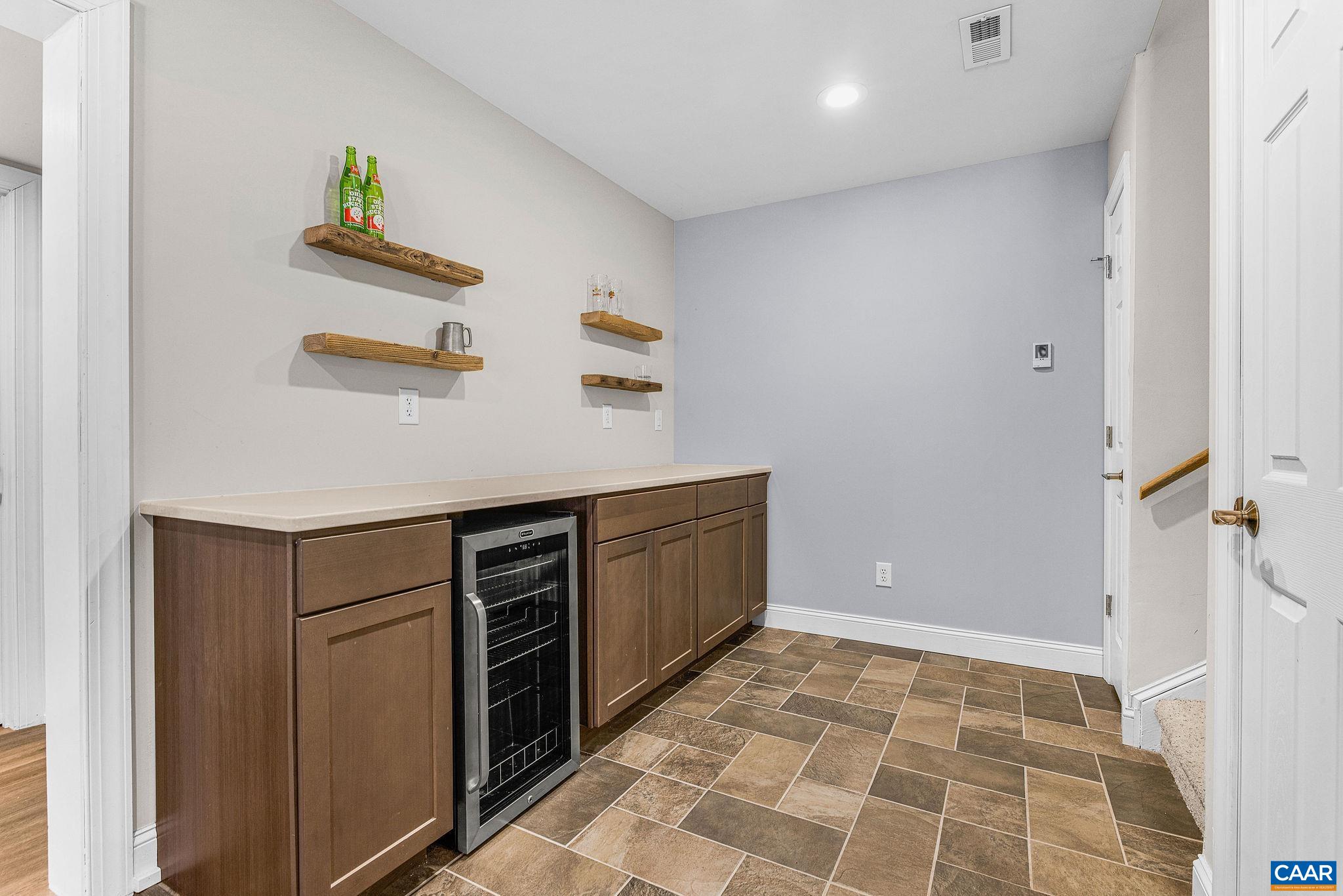4245 WOODTHRUSH LN
