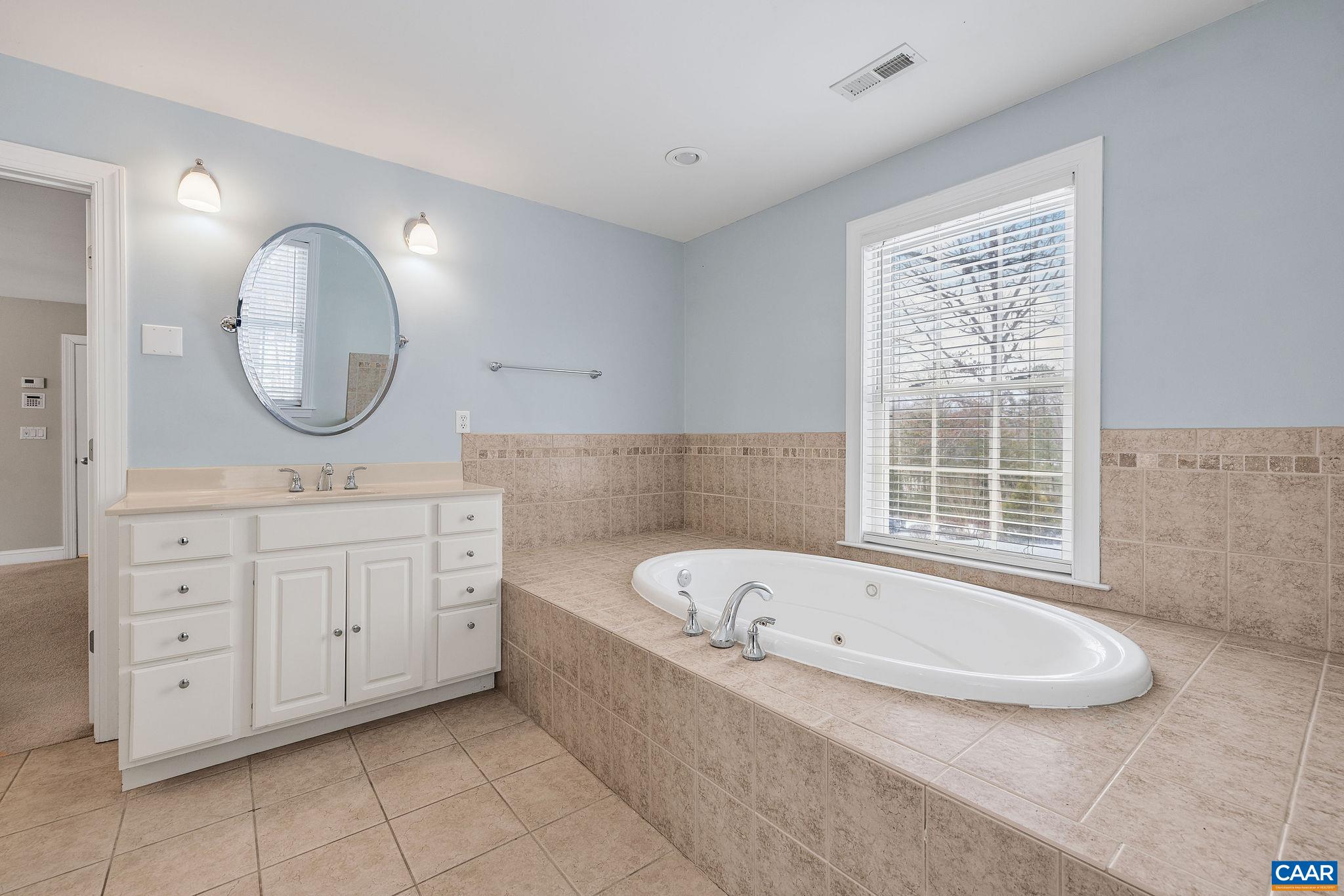 4245 WOODTHRUSH LN