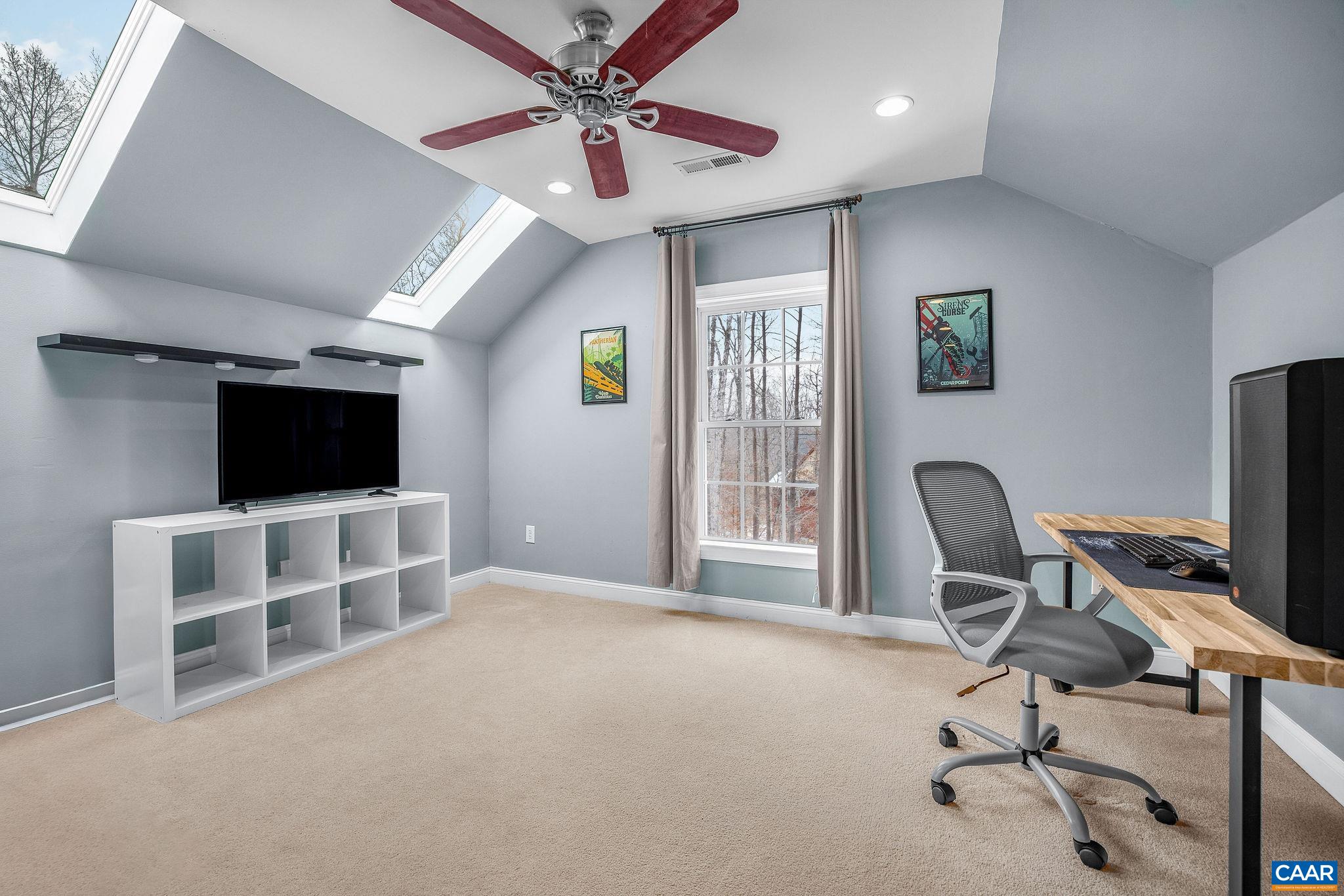 4245 WOODTHRUSH LN