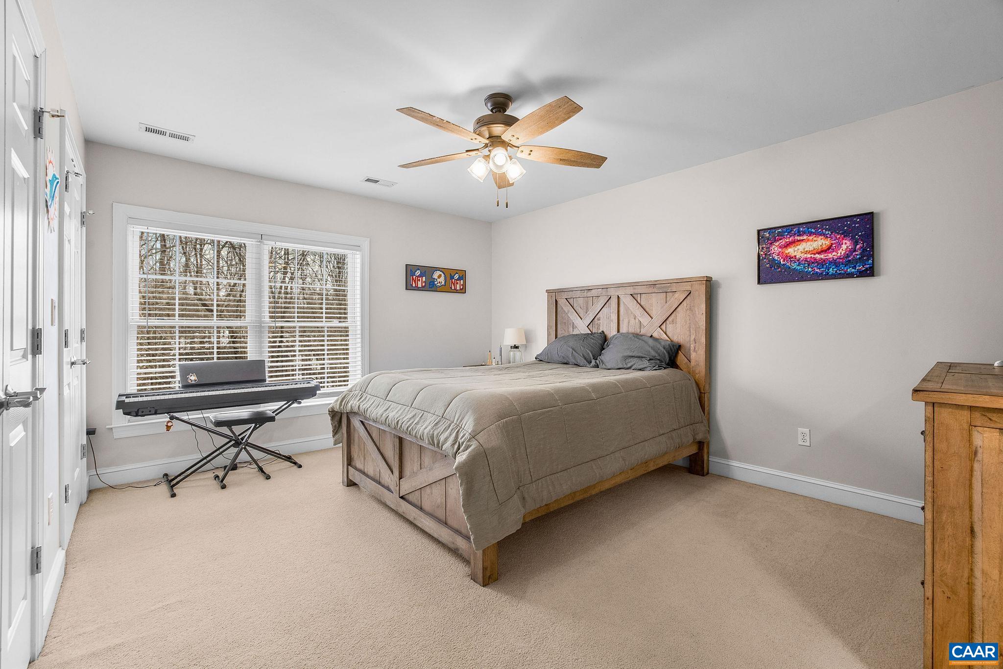 4245 WOODTHRUSH LN
