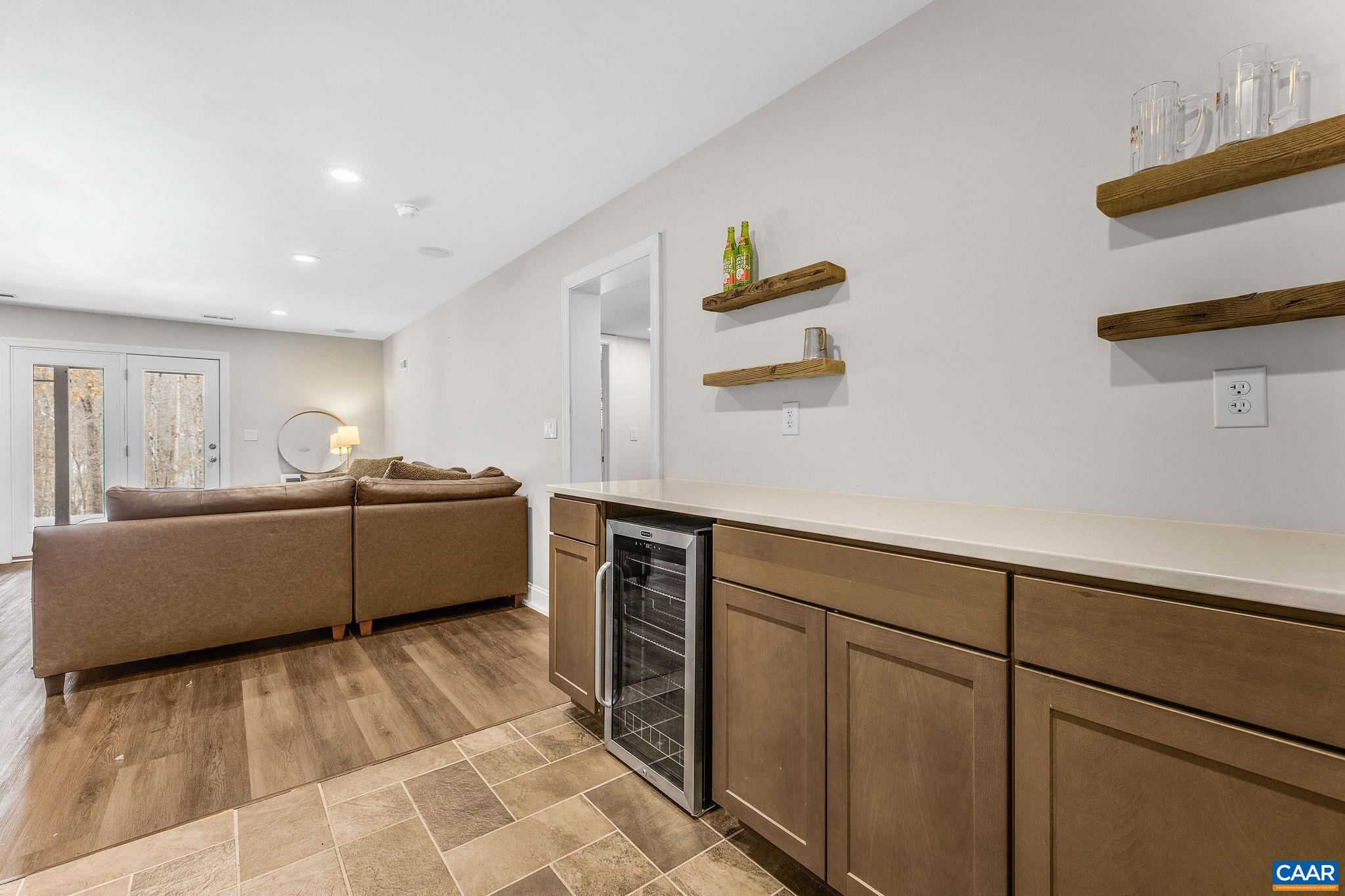 4245 WOODTHRUSH LN