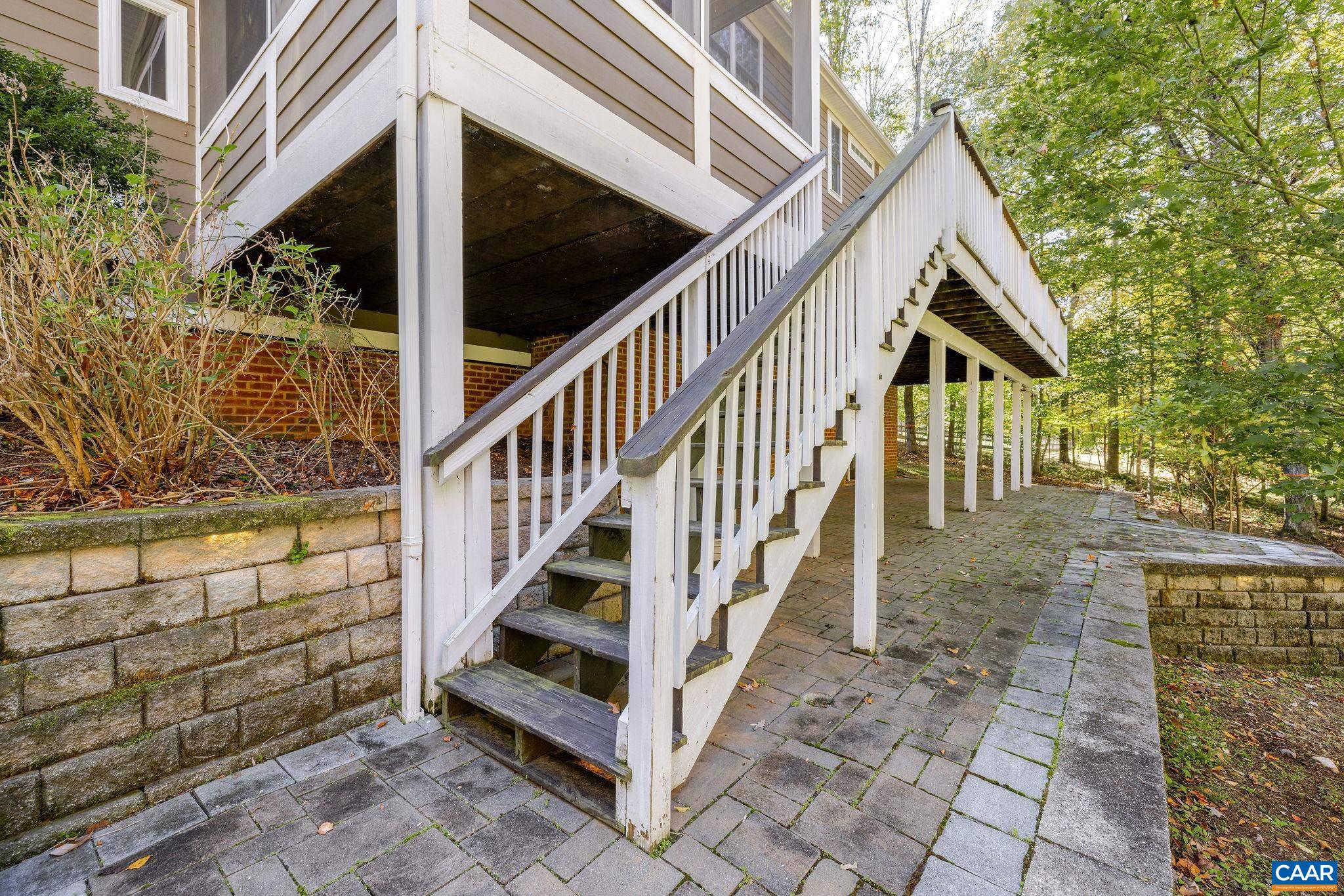 4245 WOODTHRUSH LN