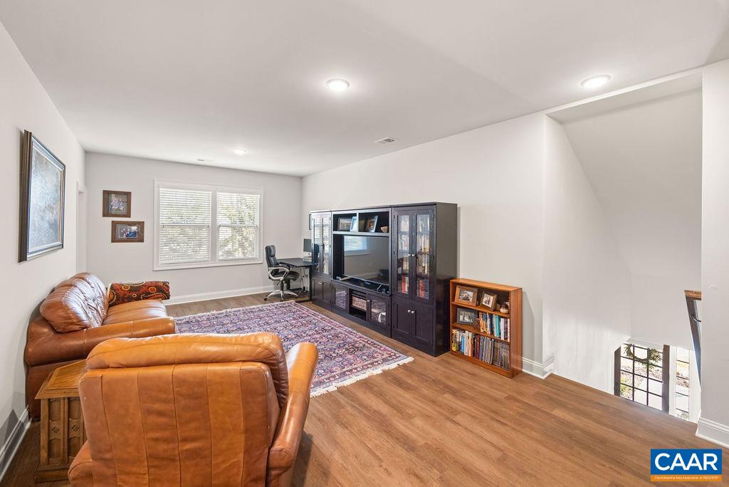 1417 FARROW HILL CT