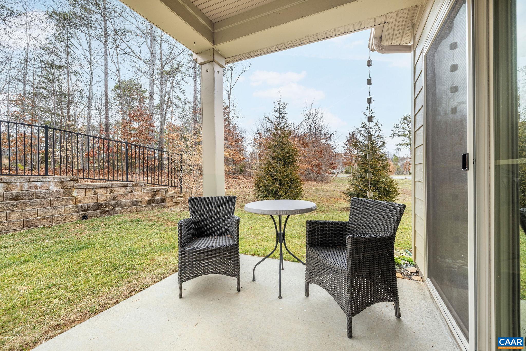 360 WINDING RD