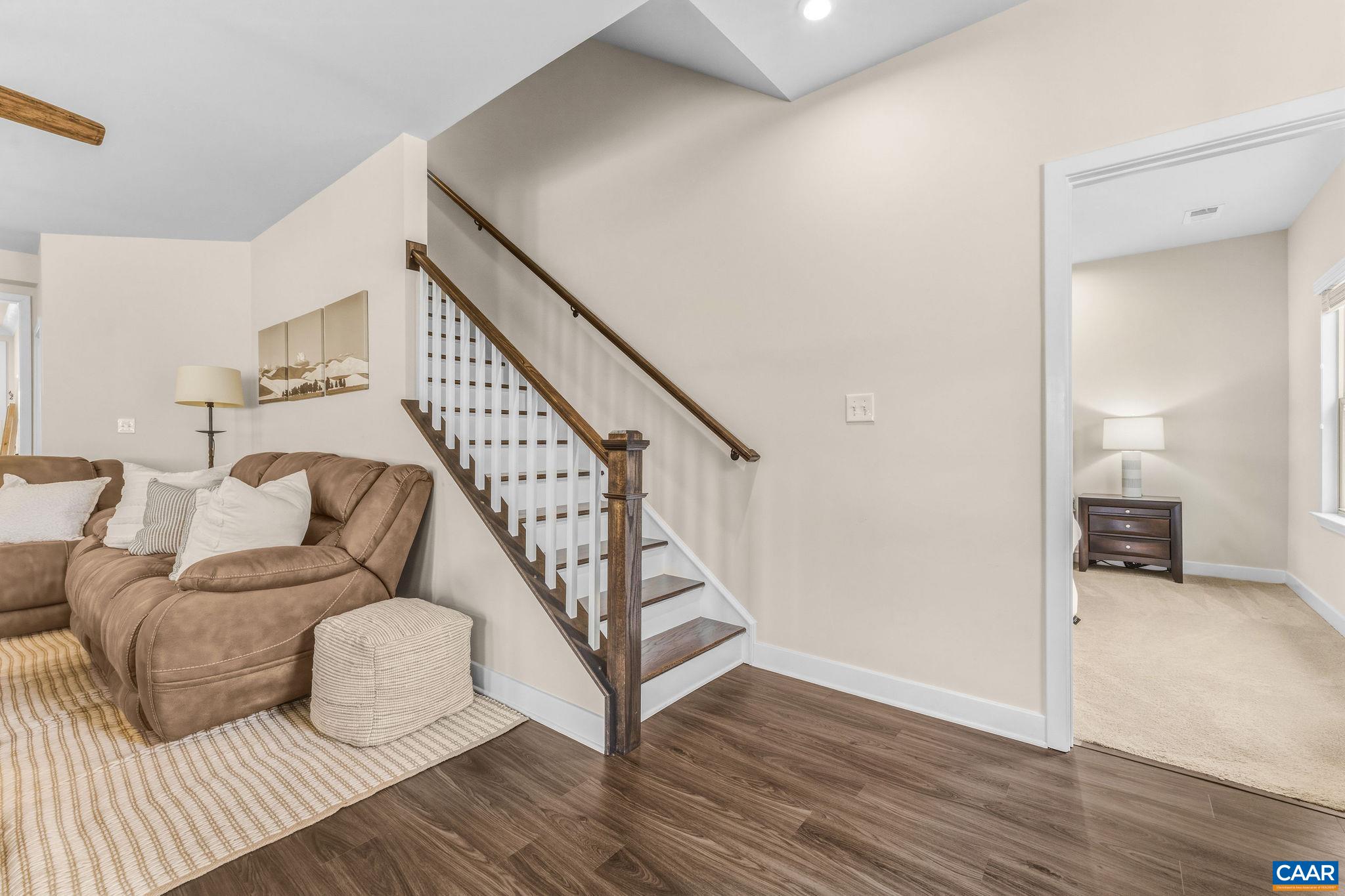 360 WINDING RD