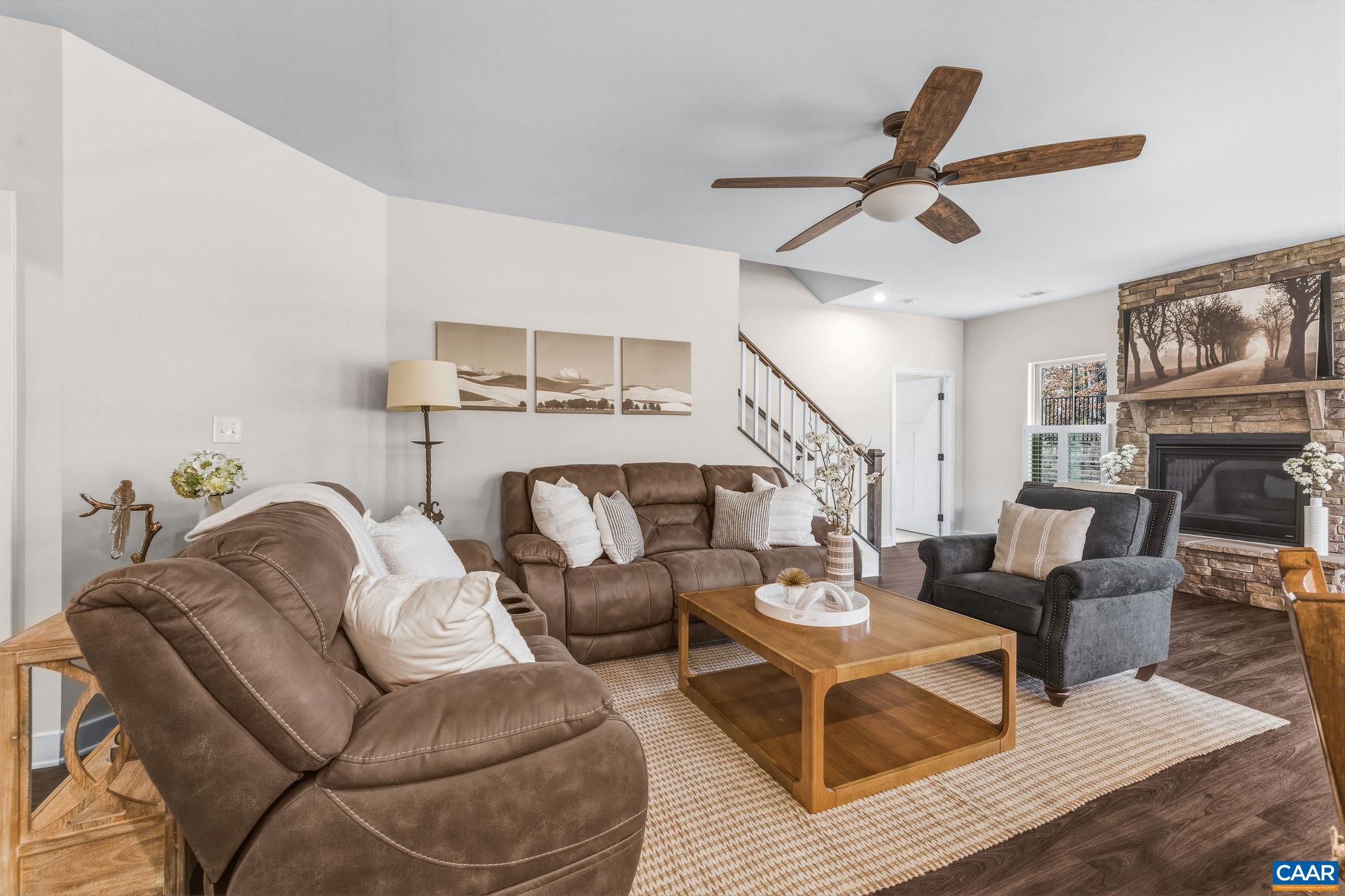 360 WINDING RD