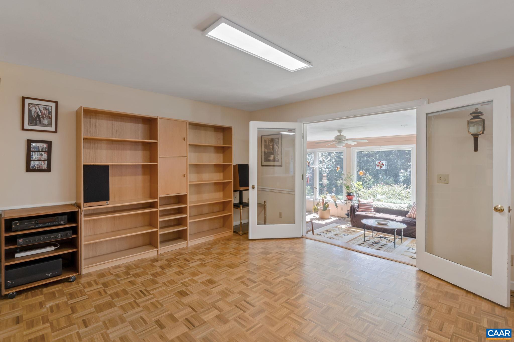 311 GLOUCESTER RD
